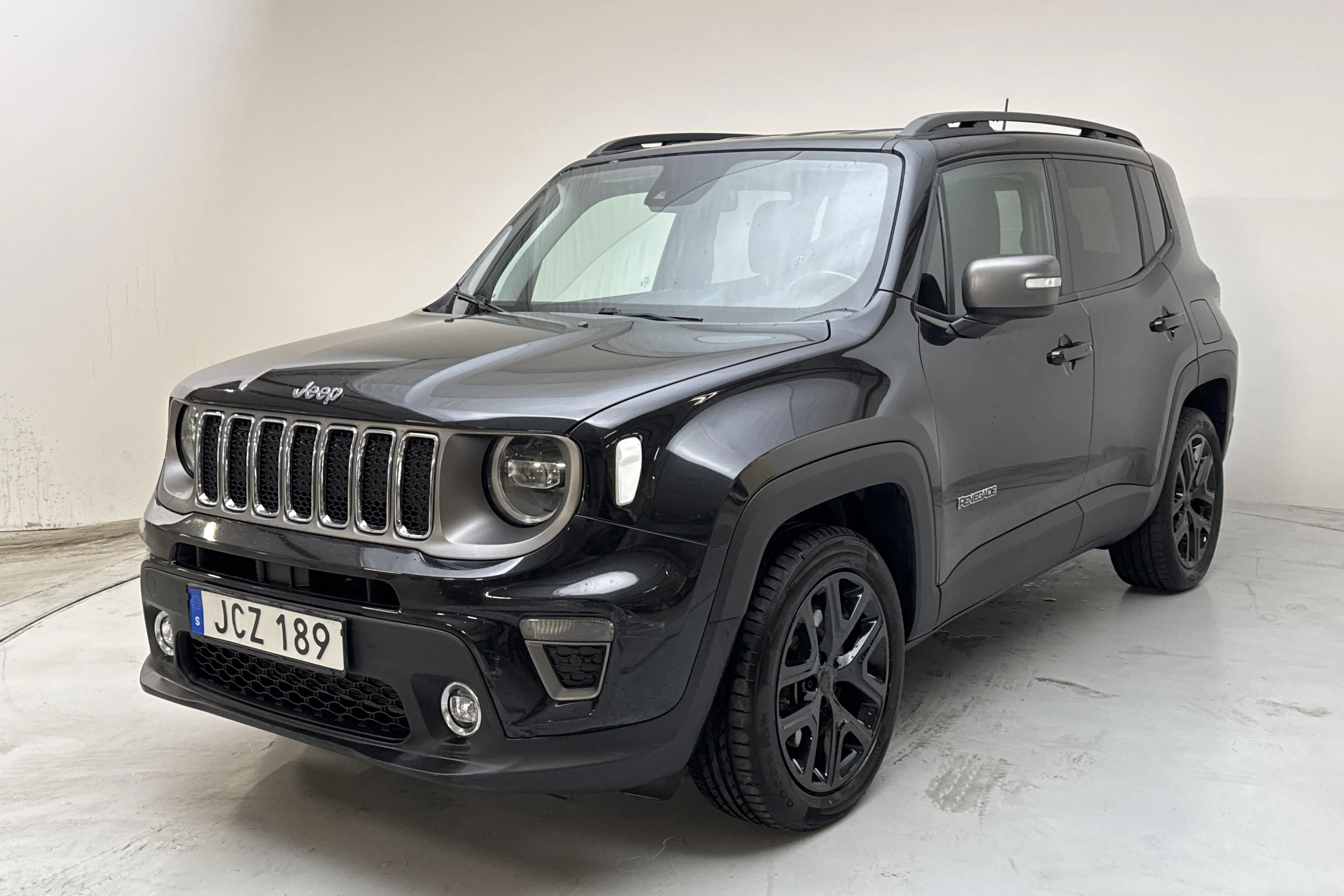 Presentation photo 1 of 14: Jeep Renegade 1.3 PHEV 4WD (190hk) - 97 650 km - Automatic - black - 2020