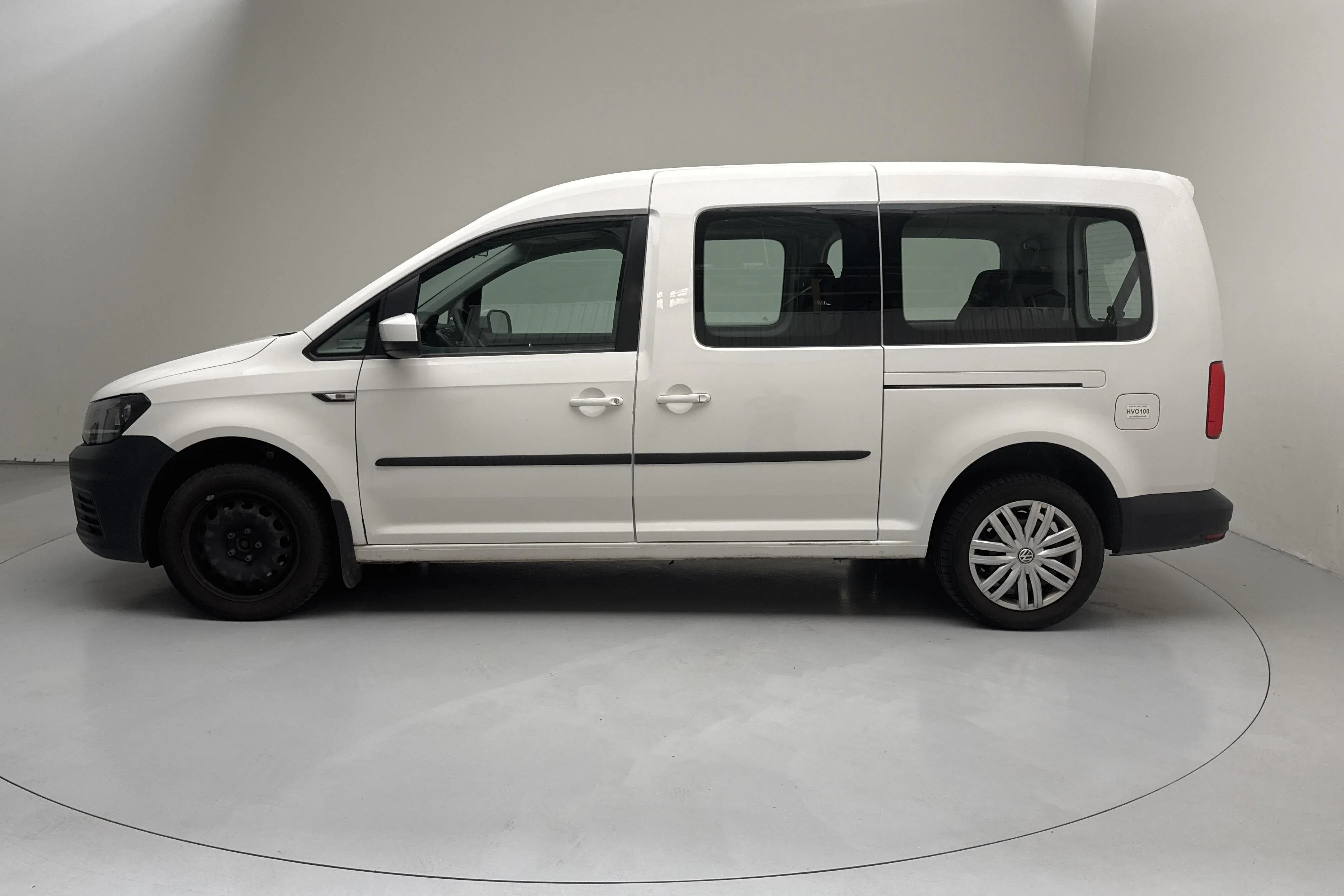 Presentation photo 2 of 14: VW Caddy Maxi Life 2.0 TDI (102hk) - 106 290 km - Manual - white - 2017