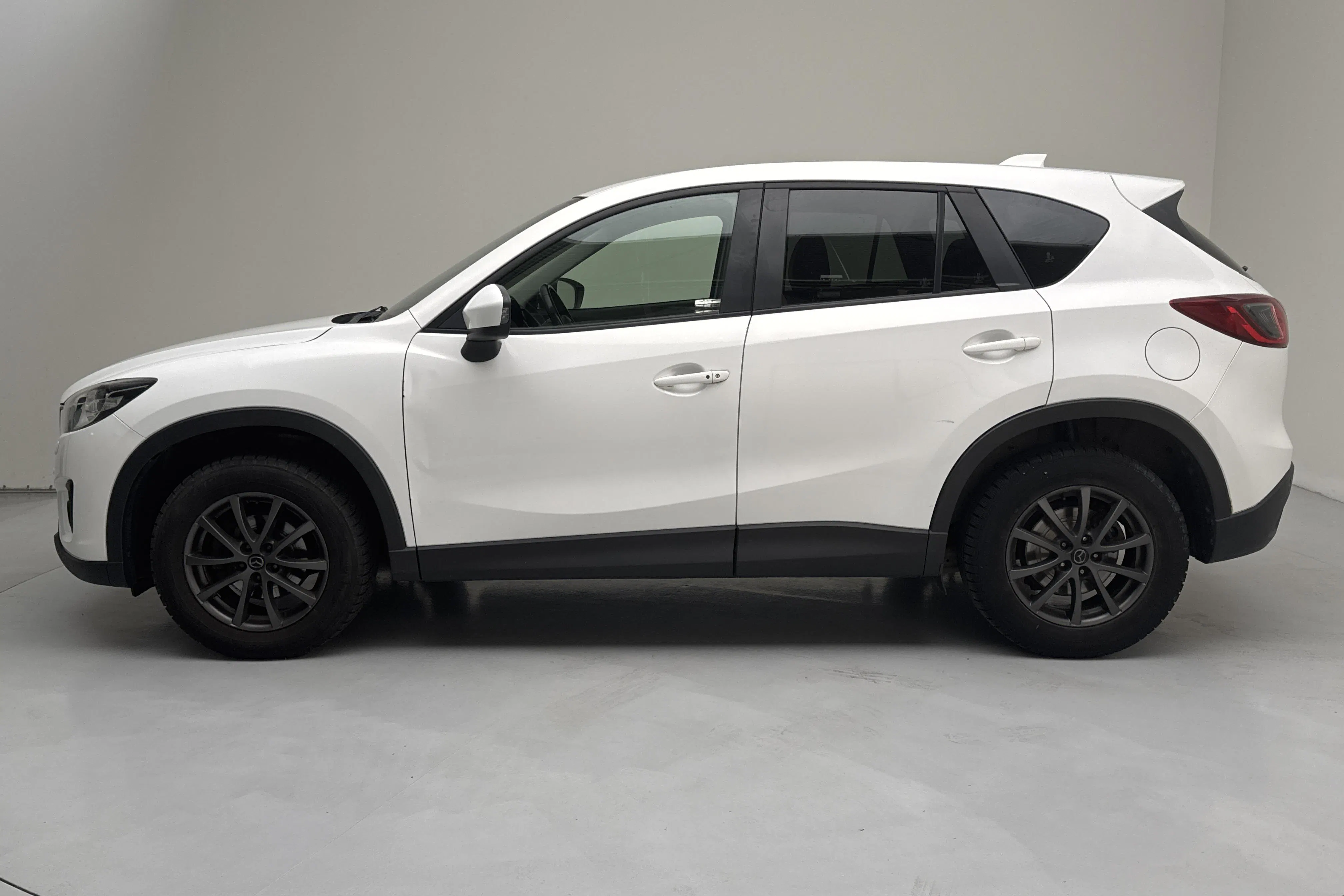 Presentation photo 2 of 15: Mazda CX-5 2.2 DE AWD (175hk) - 207 130 km - Manual - white - 2014