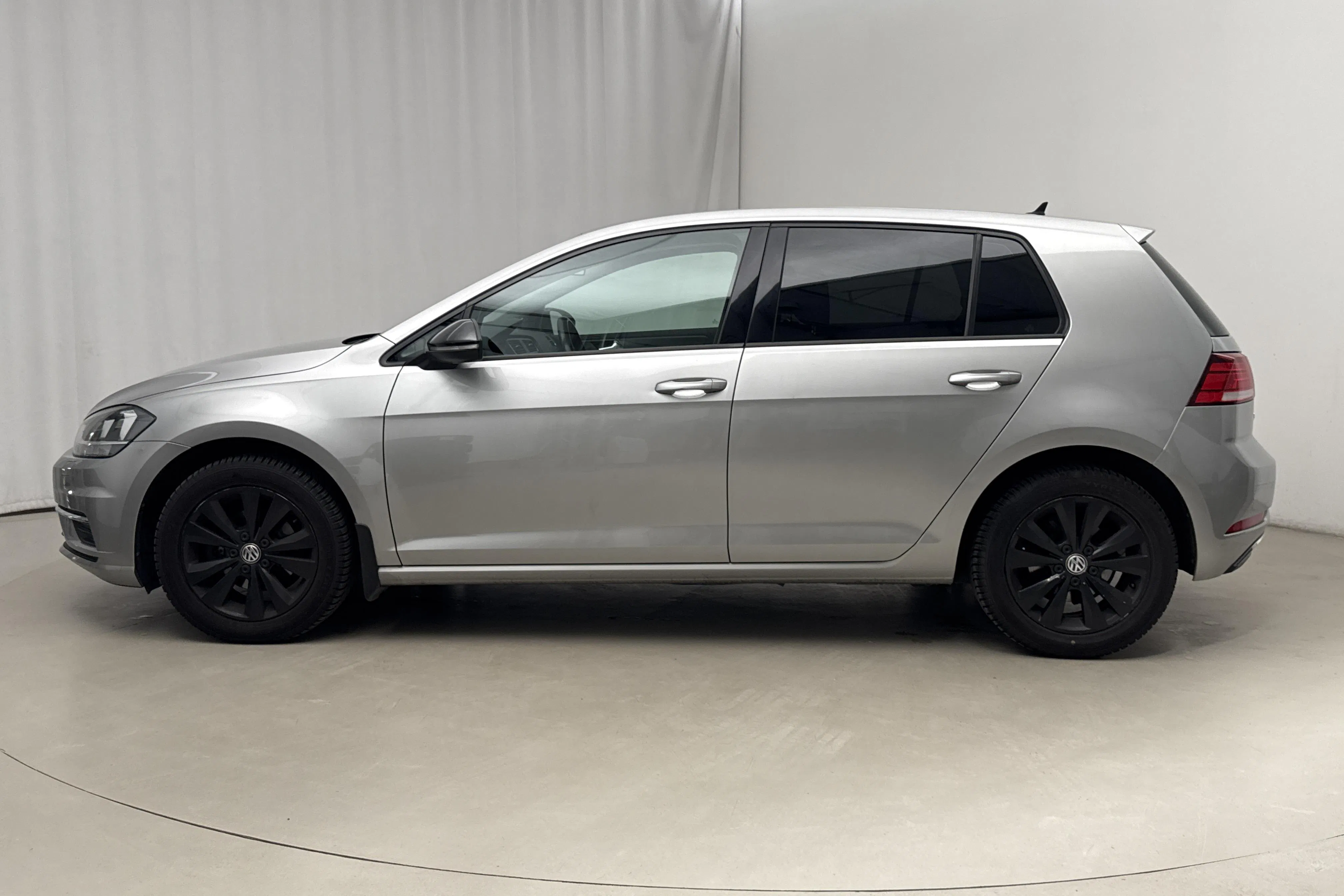 Presentation photo 2 of 15: VW Golf VII 1.0 TSI 5dr (115hk) - 141 630 km - Automatic - silver - 2019