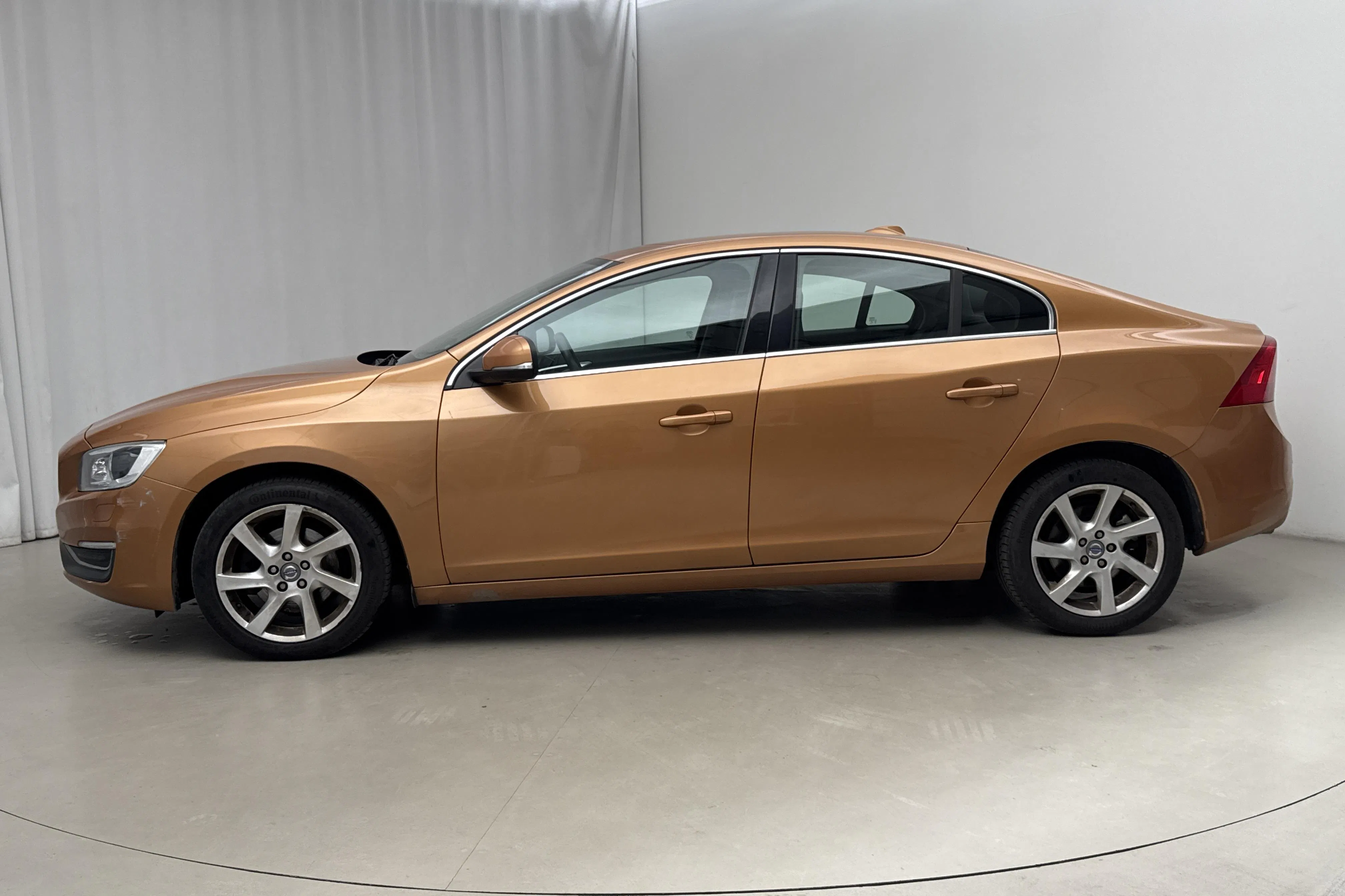 Presentation photo 2 of 18: Volvo S60 D3 (136hk) - 136 460 km - Manual - brown - 2014