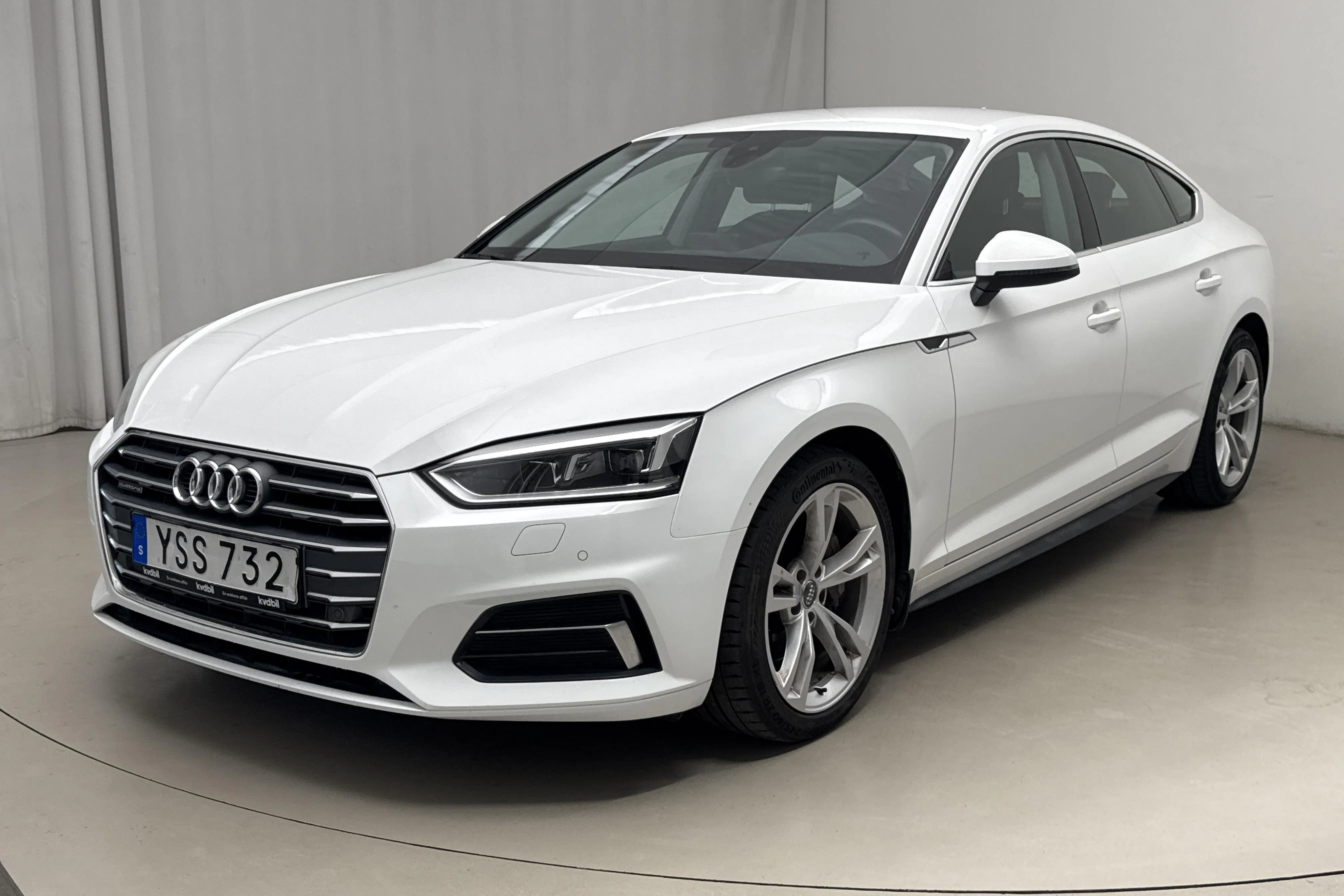 Presentationsfoto 1 av 16: Audi A5 2.0 TDI Sportback quattro (190hk) - 7 088 mil - Automat - vit - 2017