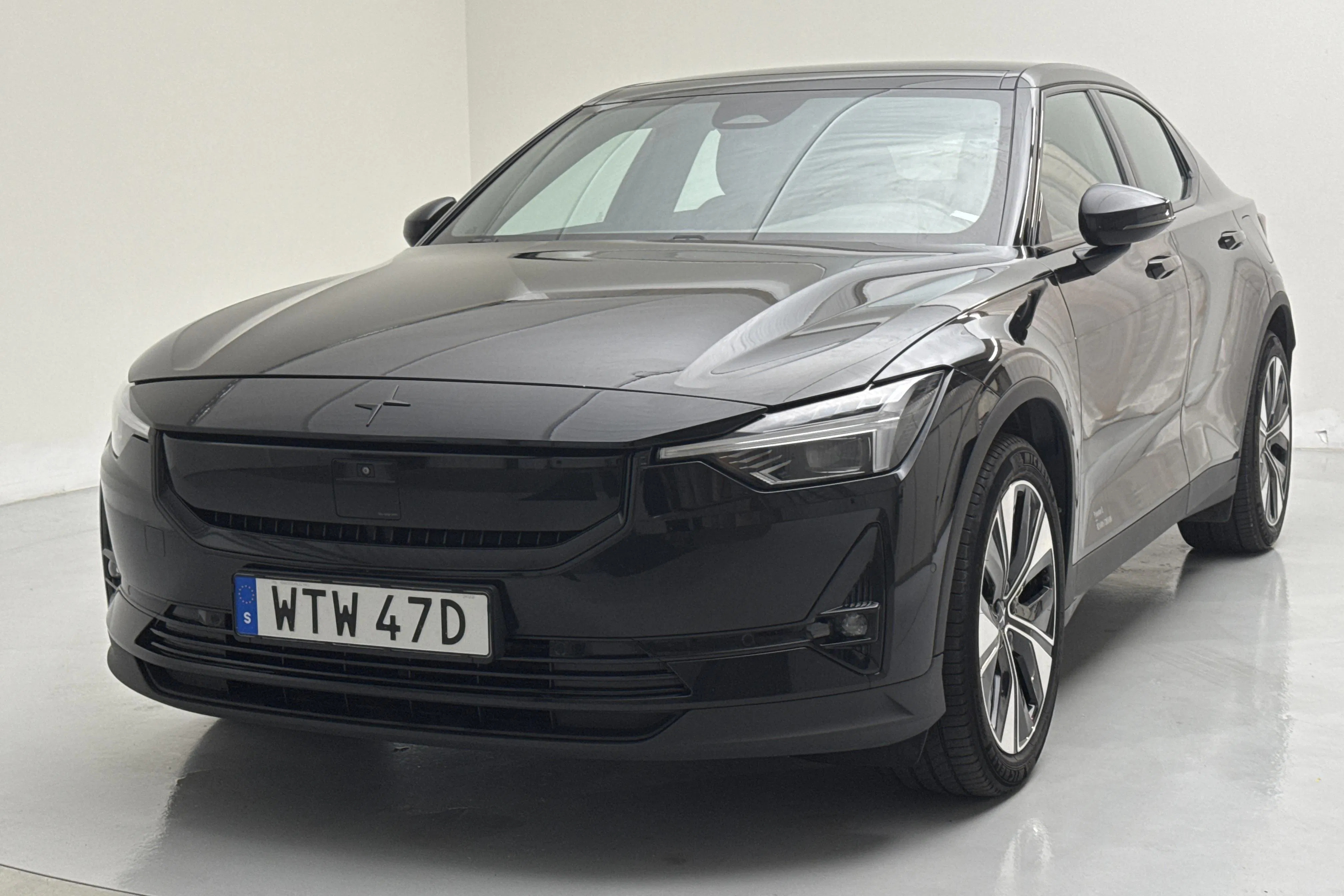 Presentation photo 1 of 20: Polestar 2 Long range Dual motor (415hk) - 97 160 km - Automatic - black - 2024