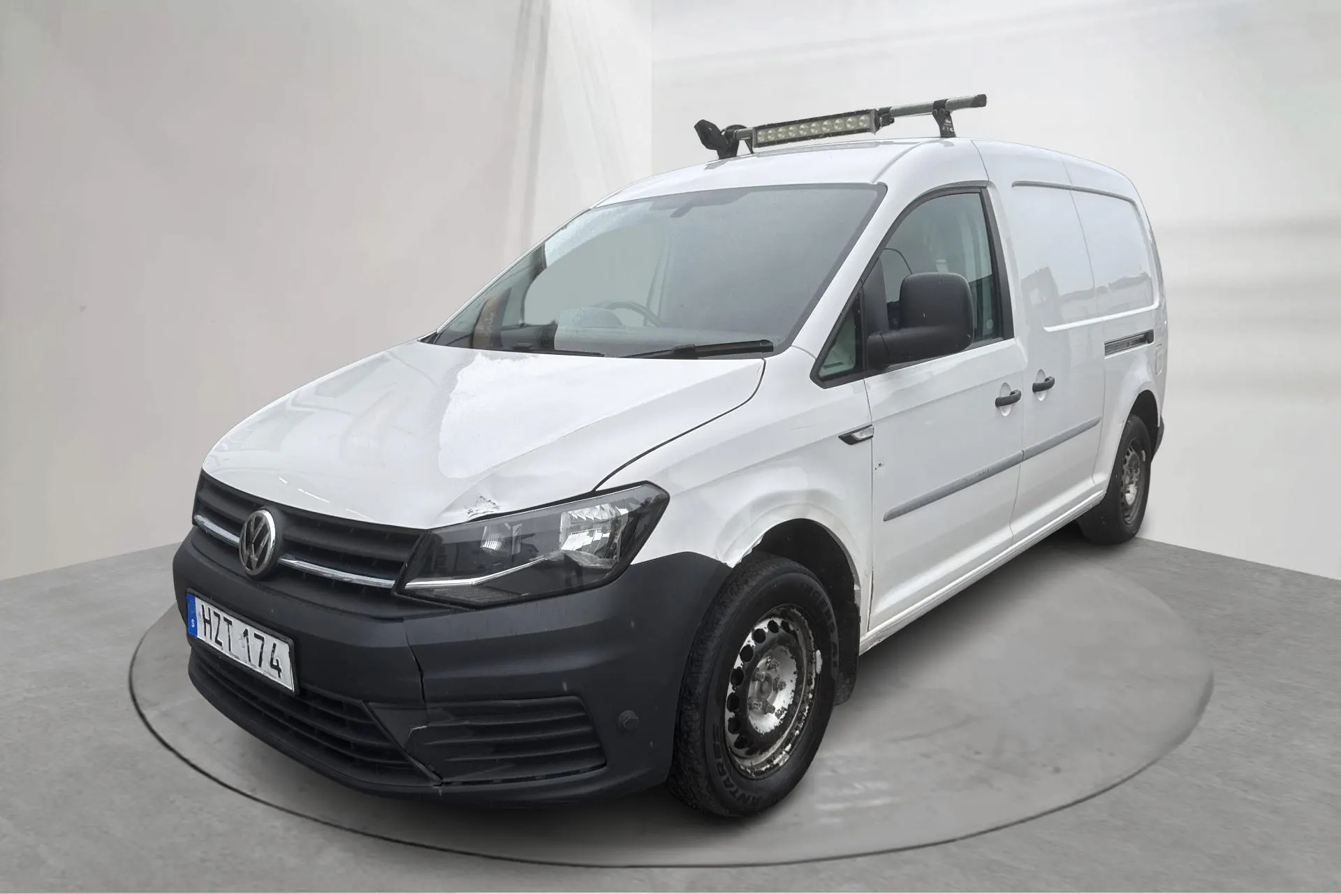 Presentationsfoto 1 av 13: VW Caddy Maxi 2.0 TDI Skåp (102hk) - 16 823 mil - Automat - vit - 2018