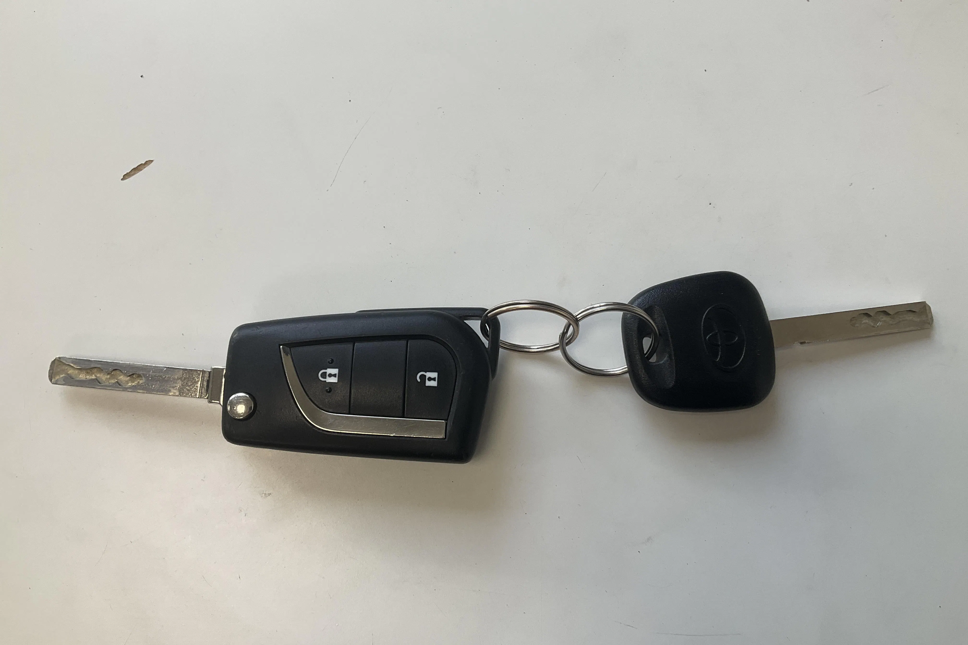 Presentationsfoto 13 av 13: Toyota Yaris 1.5 Hybrid 5dr (101hk) - 8 975 mil - Automat - vit - 2019