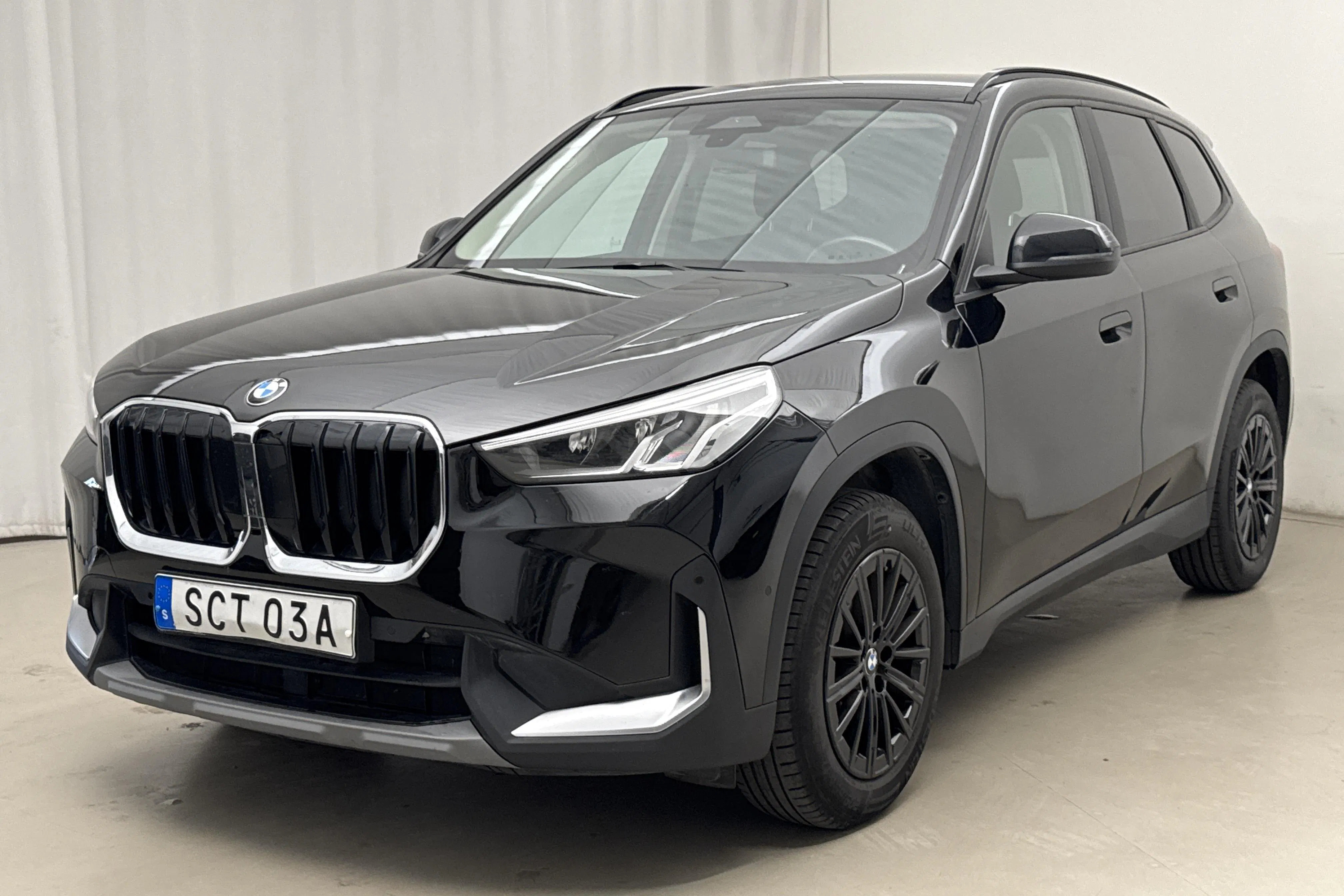 Presentation photo 1 of 19: BMW X1 sDrive18i, U11 (136hk) - 92 800 km - Automatic - black - 2023
