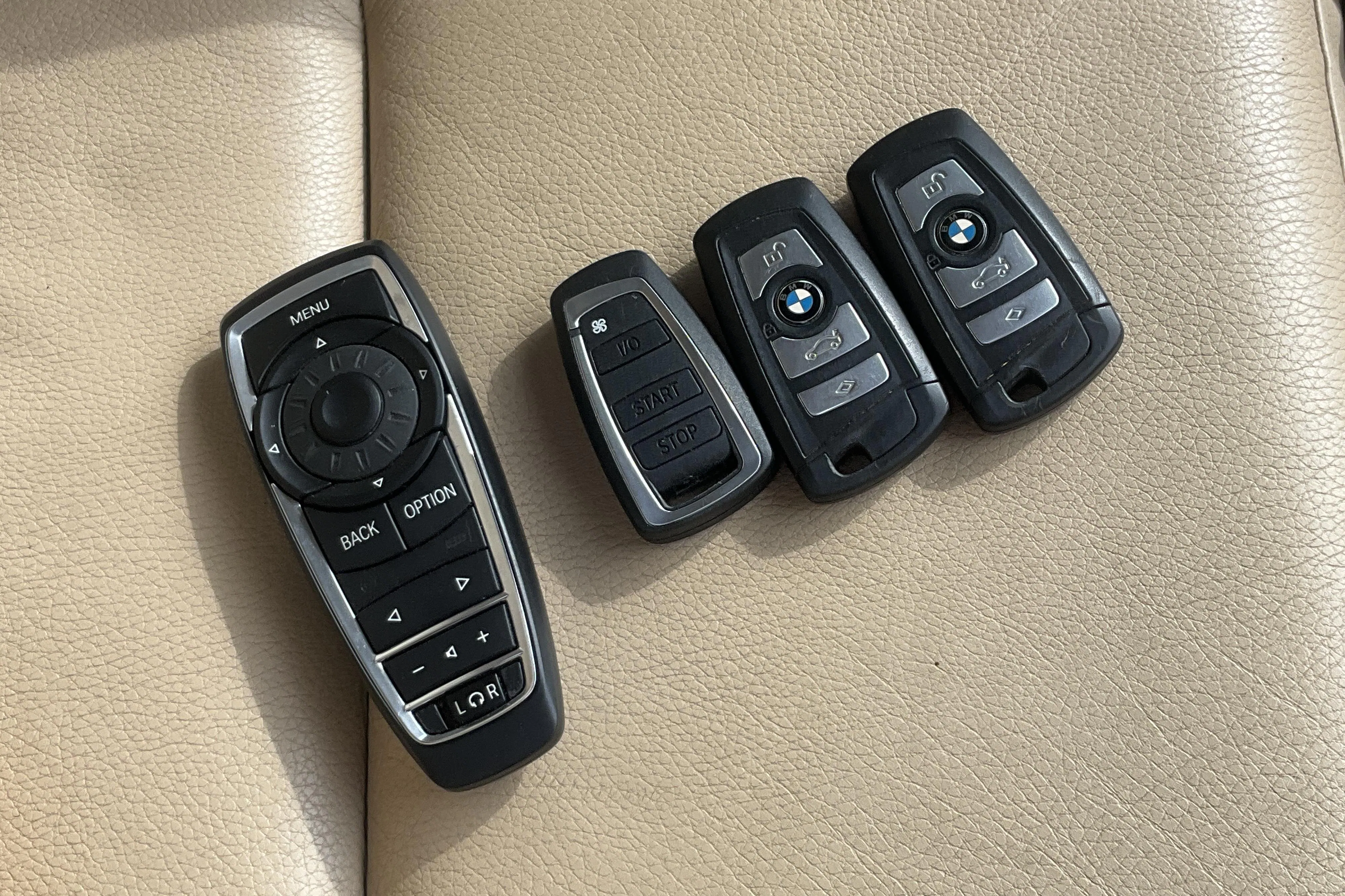 Presentation photo 15 of 15: BMW 535i Touring, F11 (306hk) - 155 230 km - Automatic - gray - 2011