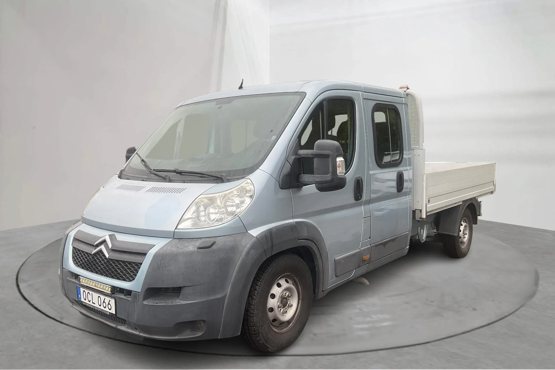 Presentationsfoto 1 av 12: Citroën Jumper III 3.0 HDI Pickup (180hk) - 9 481 mil - Manuell - blå - 2014