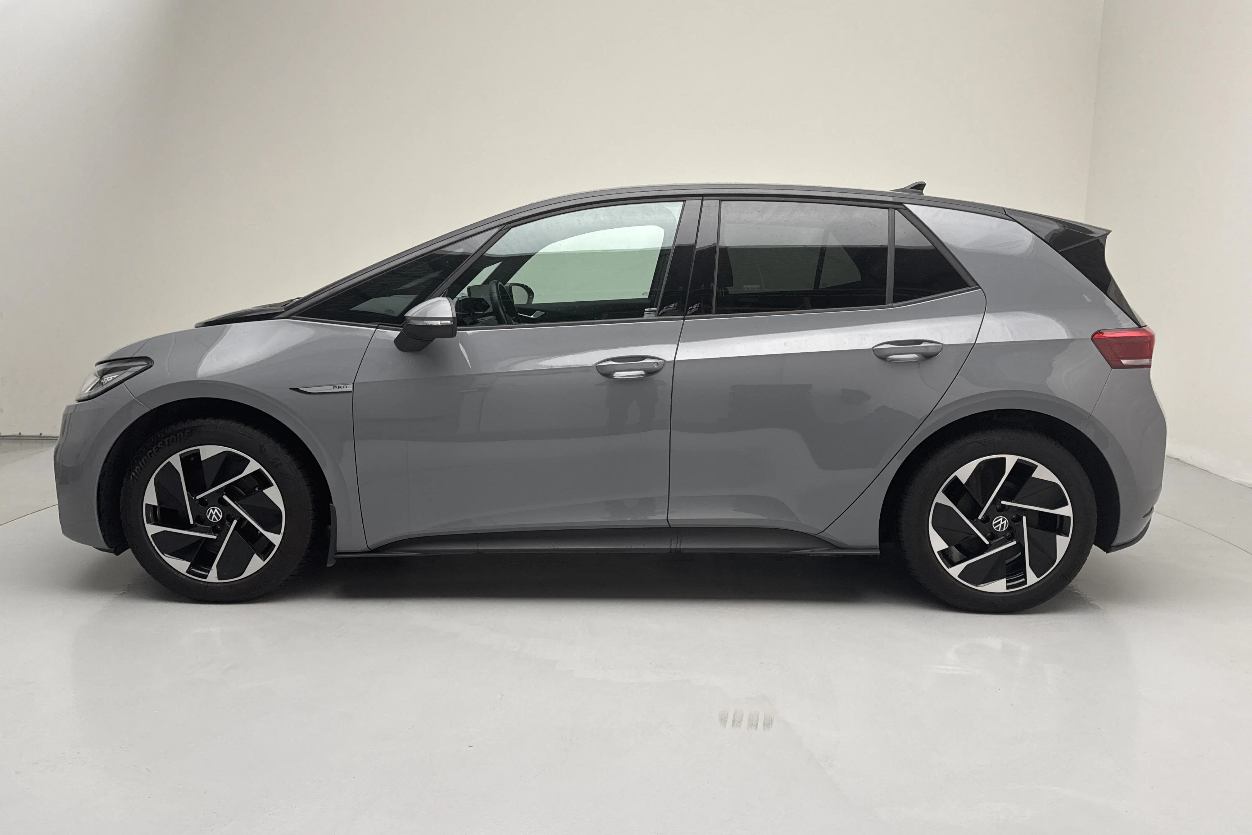 Presentationsfoto 2 av 18: VW ID.3 58kWh (204hk) - 9 745 mil - Automat - grå - 2021