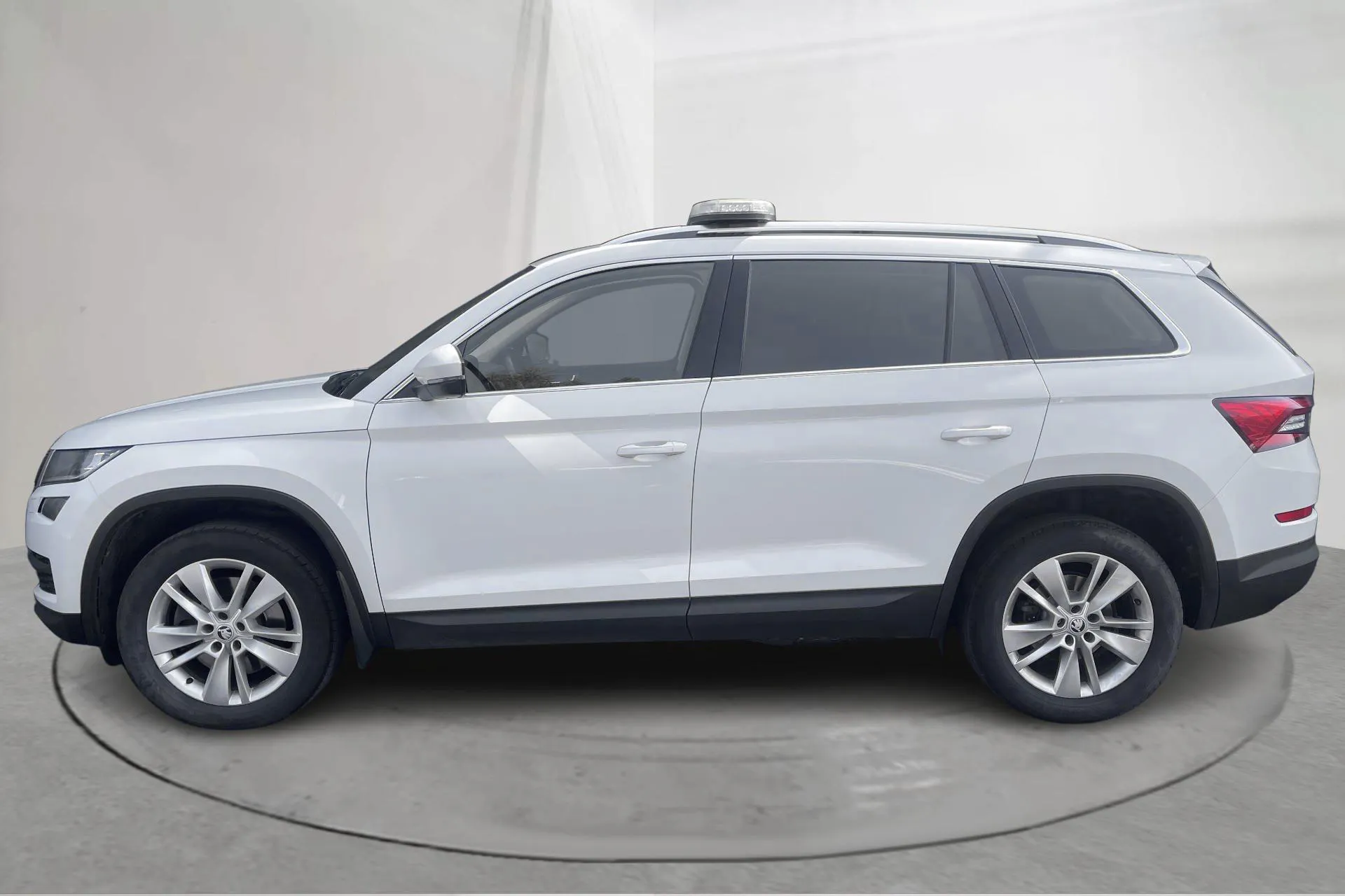 Presentation photo 2 of 16: Skoda Kodiaq 2.0 TDI 4X4 (190hk) - 136 030 km - Automatic - white - 2019