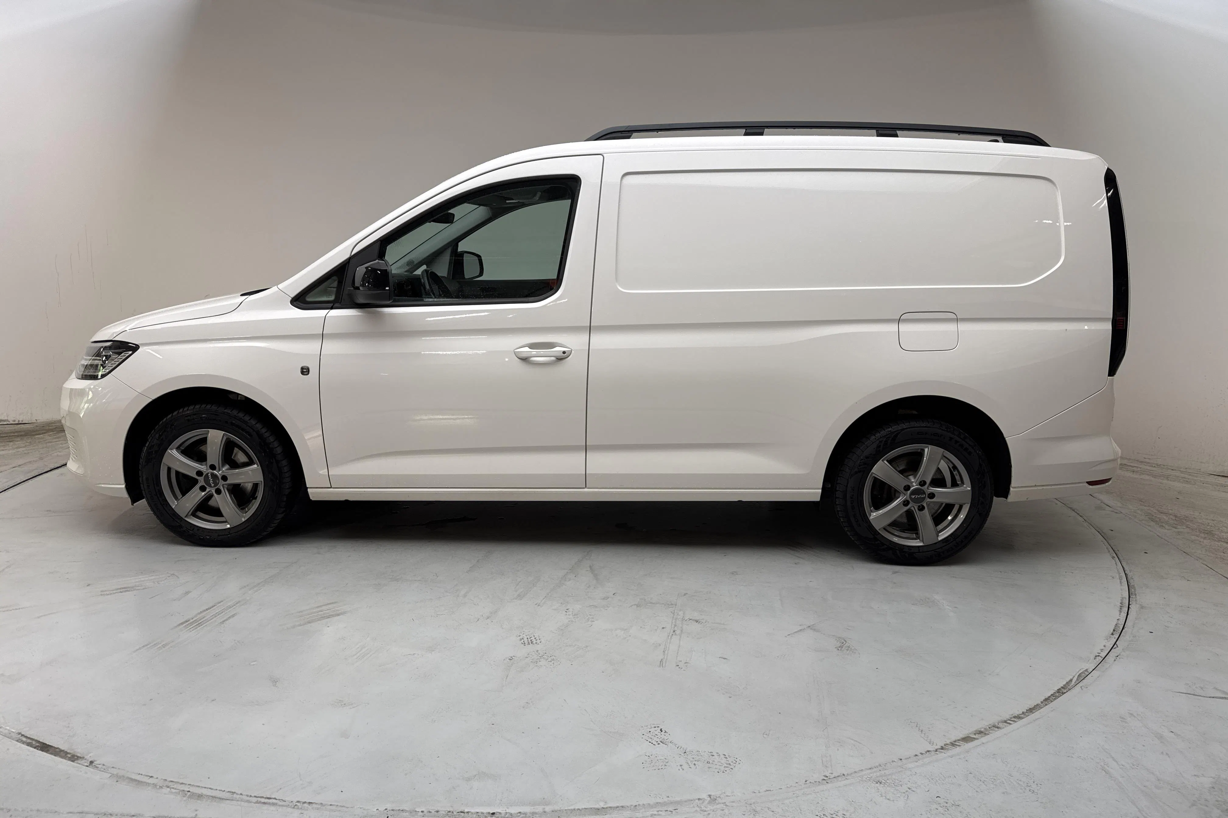 Presentation photo 2 of 14: VW Caddy Cargo Maxi 2.0 TDI (122hk) - 112 740 km - Automatic - white - 2021