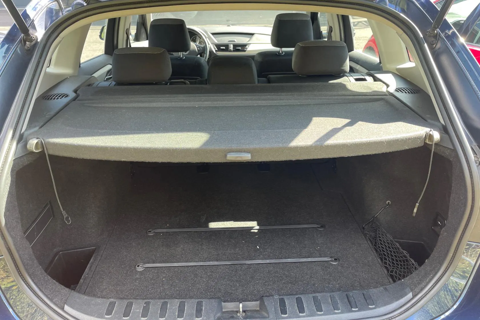 Presentation photo 16 of 16: BMW X1 xDrive20d, E84 (184hk) - 252 350 km - Automatic - dark blue - 2013