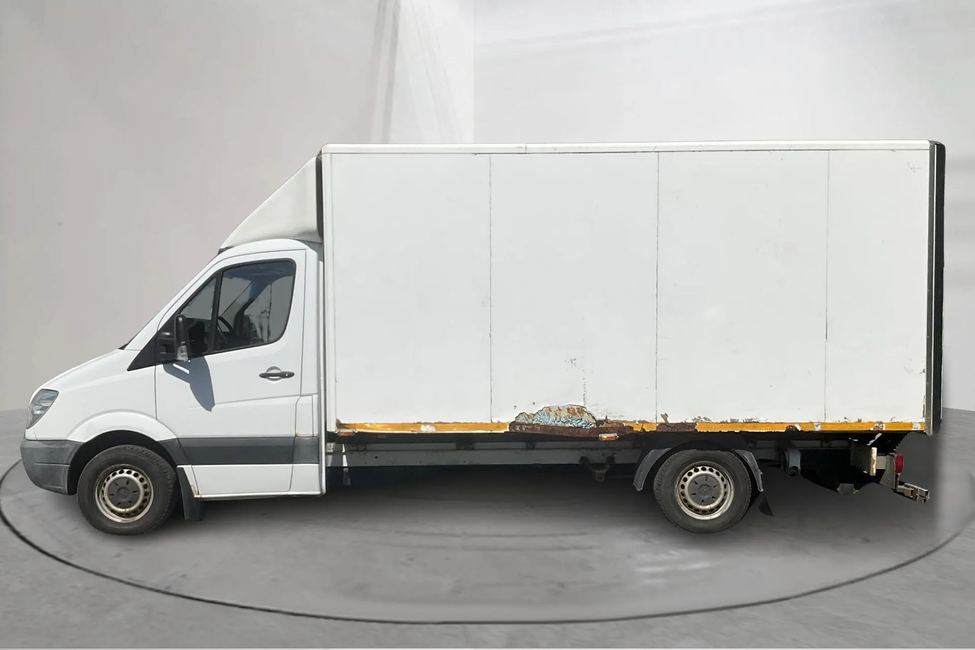 Presentation photo 2 of 12: Mercedes Sprinter 316 CDI Volymskåp (163hk) - 199 360 km - Automatic - white - 2013