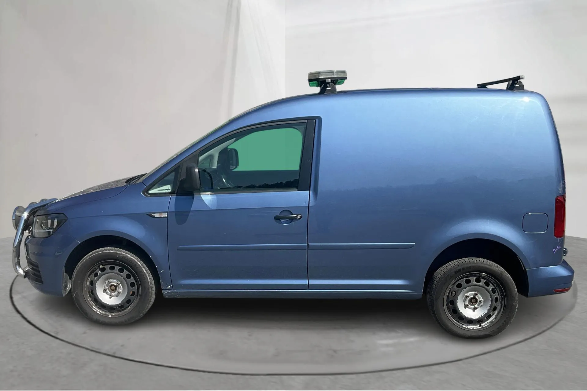 Presentation photo 2 of 12: VW Caddy 2.0 TDI Skåp 4MOTION (110hk) - 141 840 km - Manual - light blue - 2016