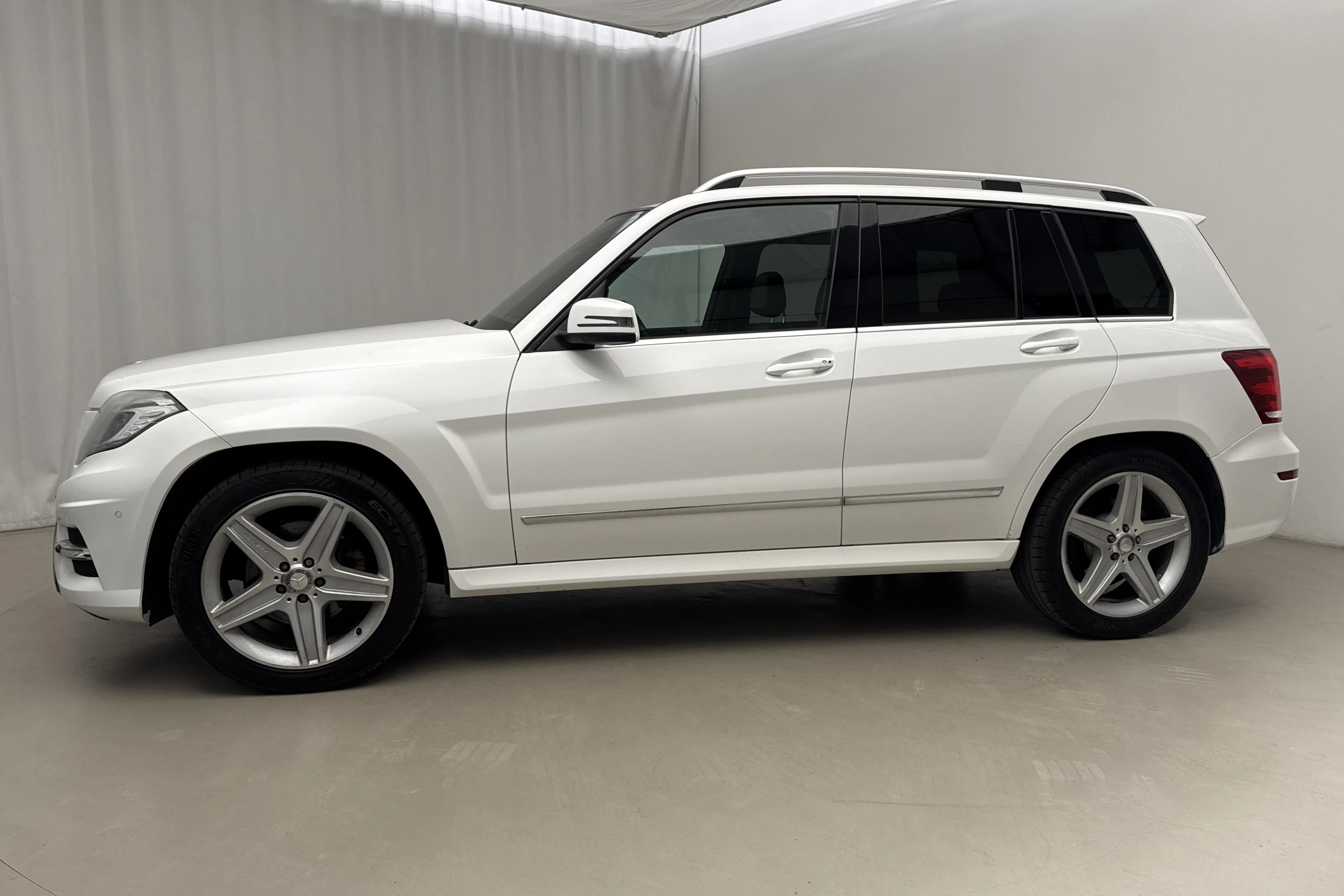 Presentation photo 2 of 15: Mercedes GLK 220 CDI 4MATIC X204 (170hk) - 298 070 km - Automatic - white - 2013