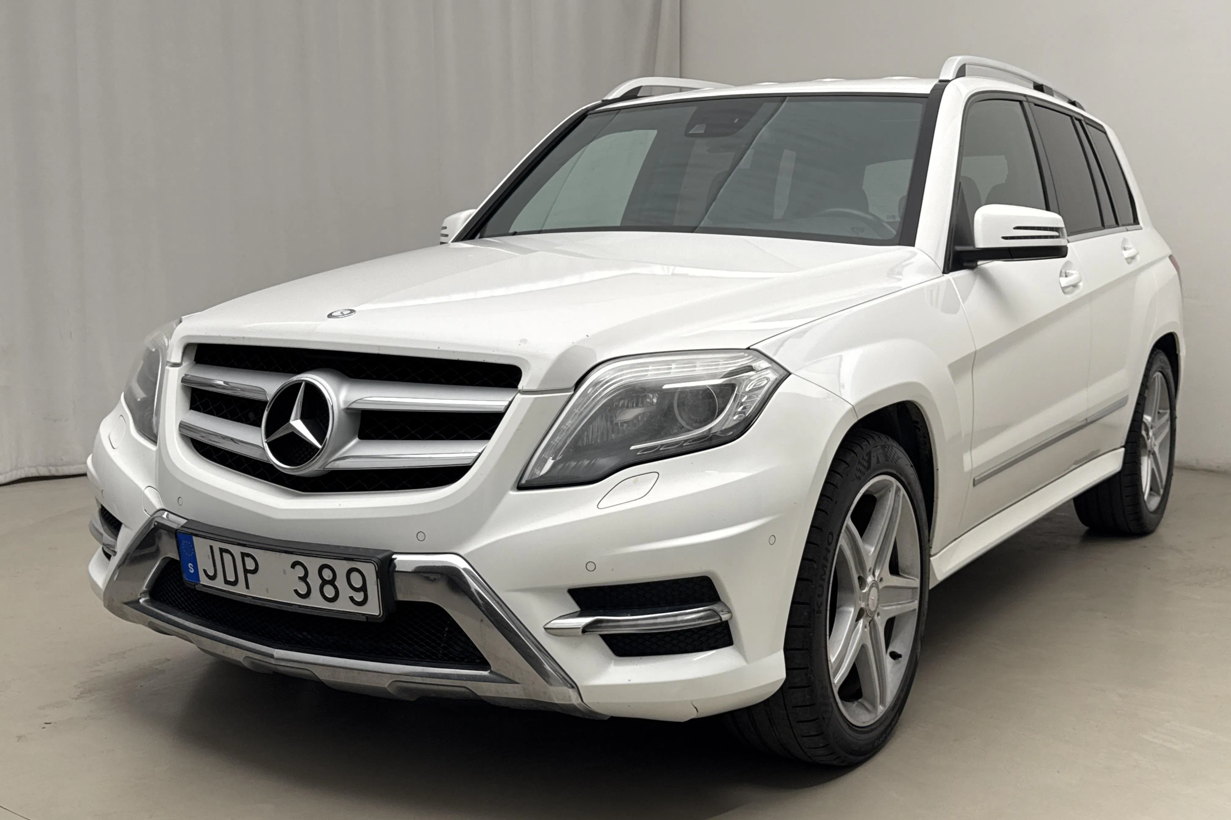 Presentation photo 1 of 15: Mercedes GLK 220 CDI 4MATIC X204 (170hk) - 298 070 km - Automatic - white - 2013