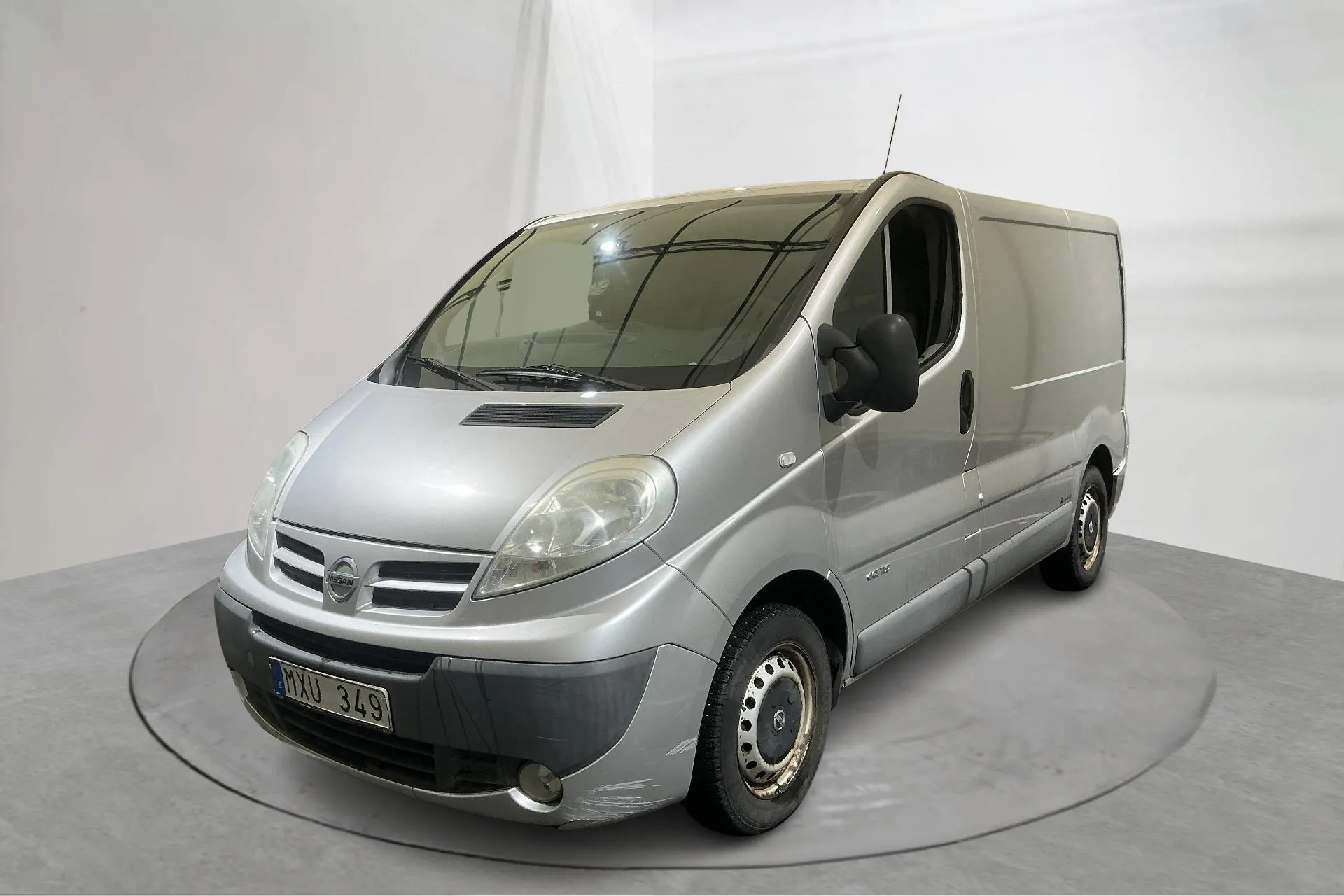 Presentation photo 1 of 13: Nissan Primastar 2.0 dCi (114hk) - 118 340 km - Manual - silver - 2012