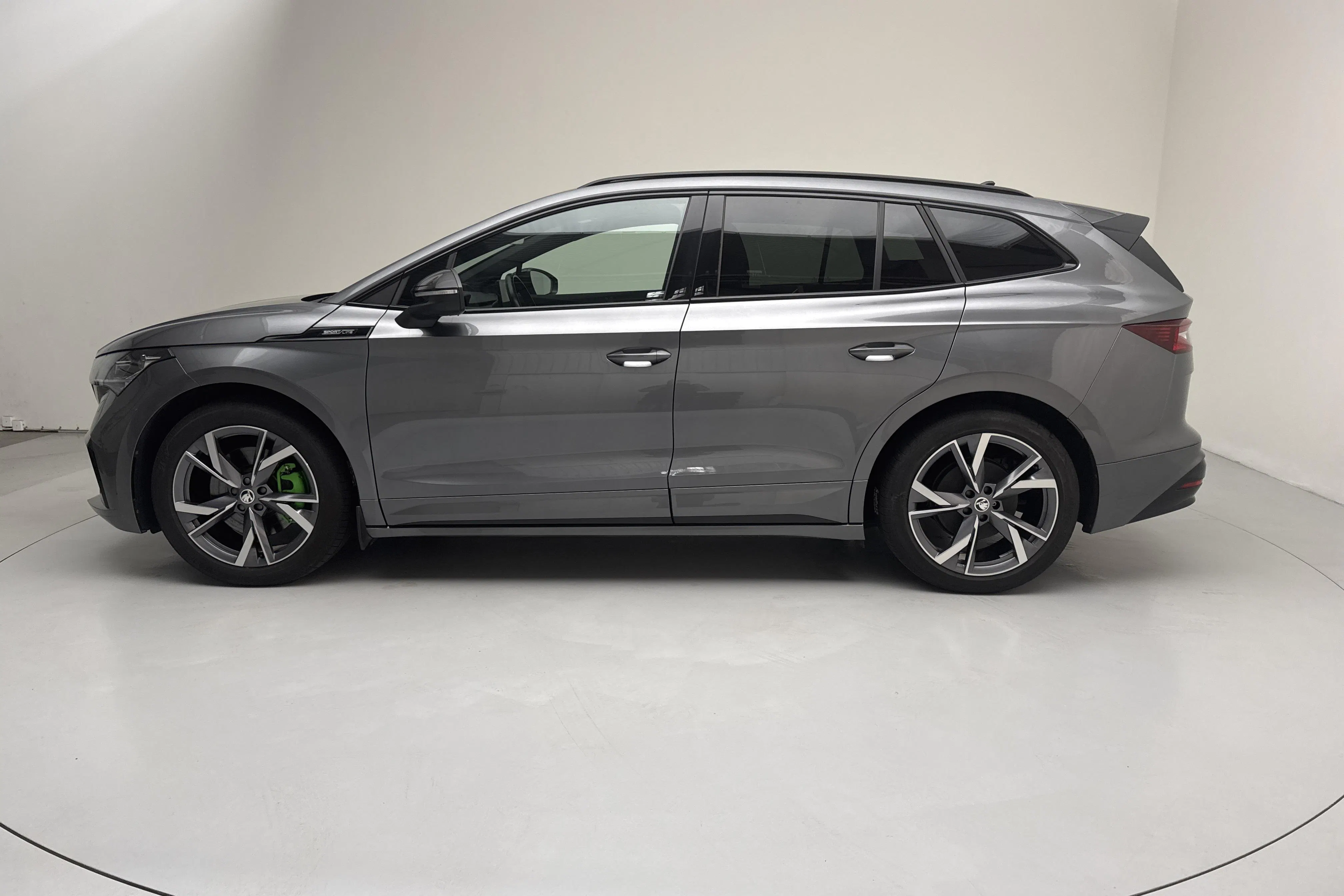 Esittelykuva 2 osoitteesta 17: Skoda Enyaq iV 80x (265hk) - 103 180 km - Automaattinen - harmaa - 2023