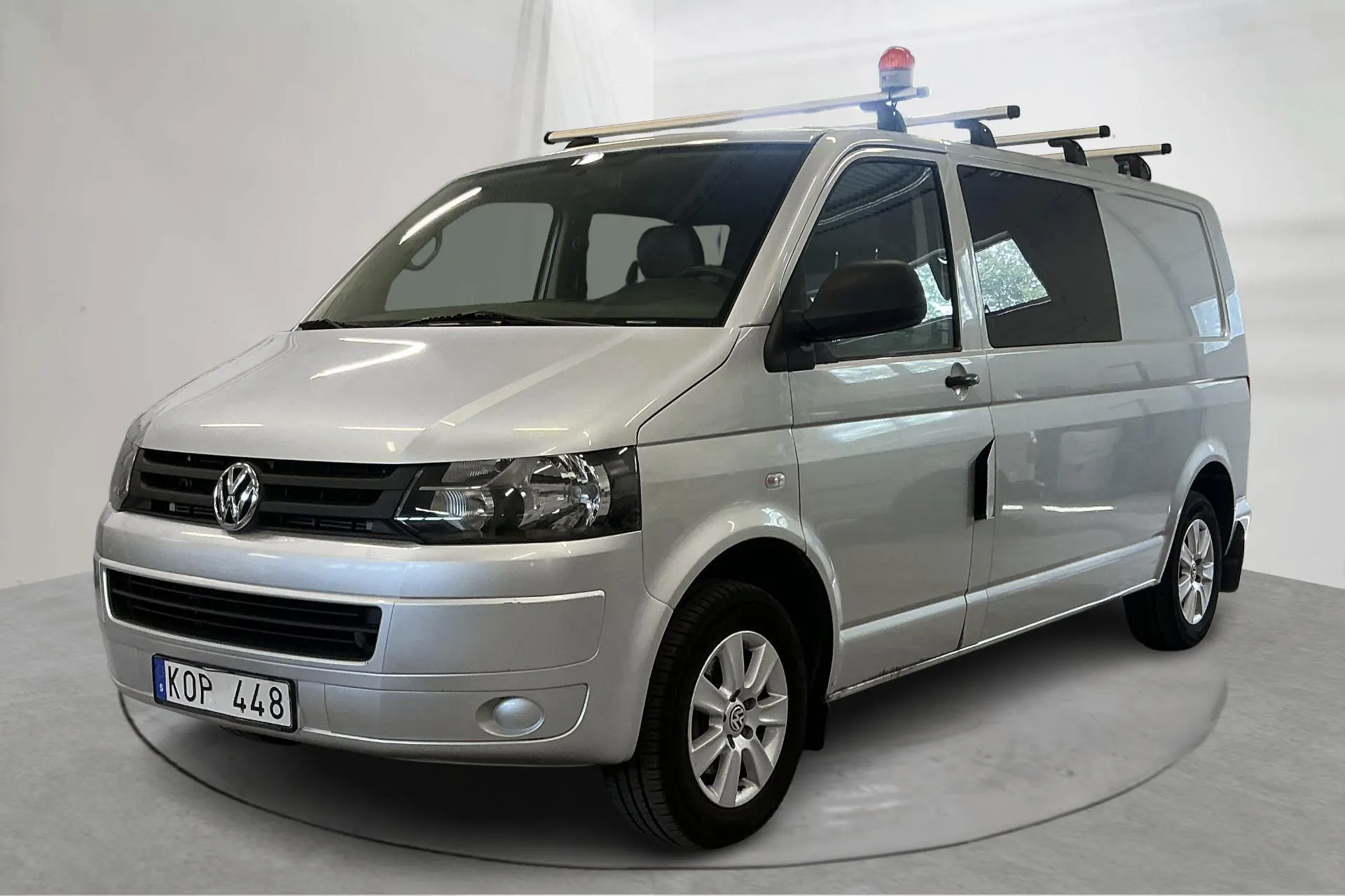 Presentation photo 1 of 15: VW Transporter Kombi T5 2.0 TDI (140hk) - 121 920 km - Manual - silver - 2010
