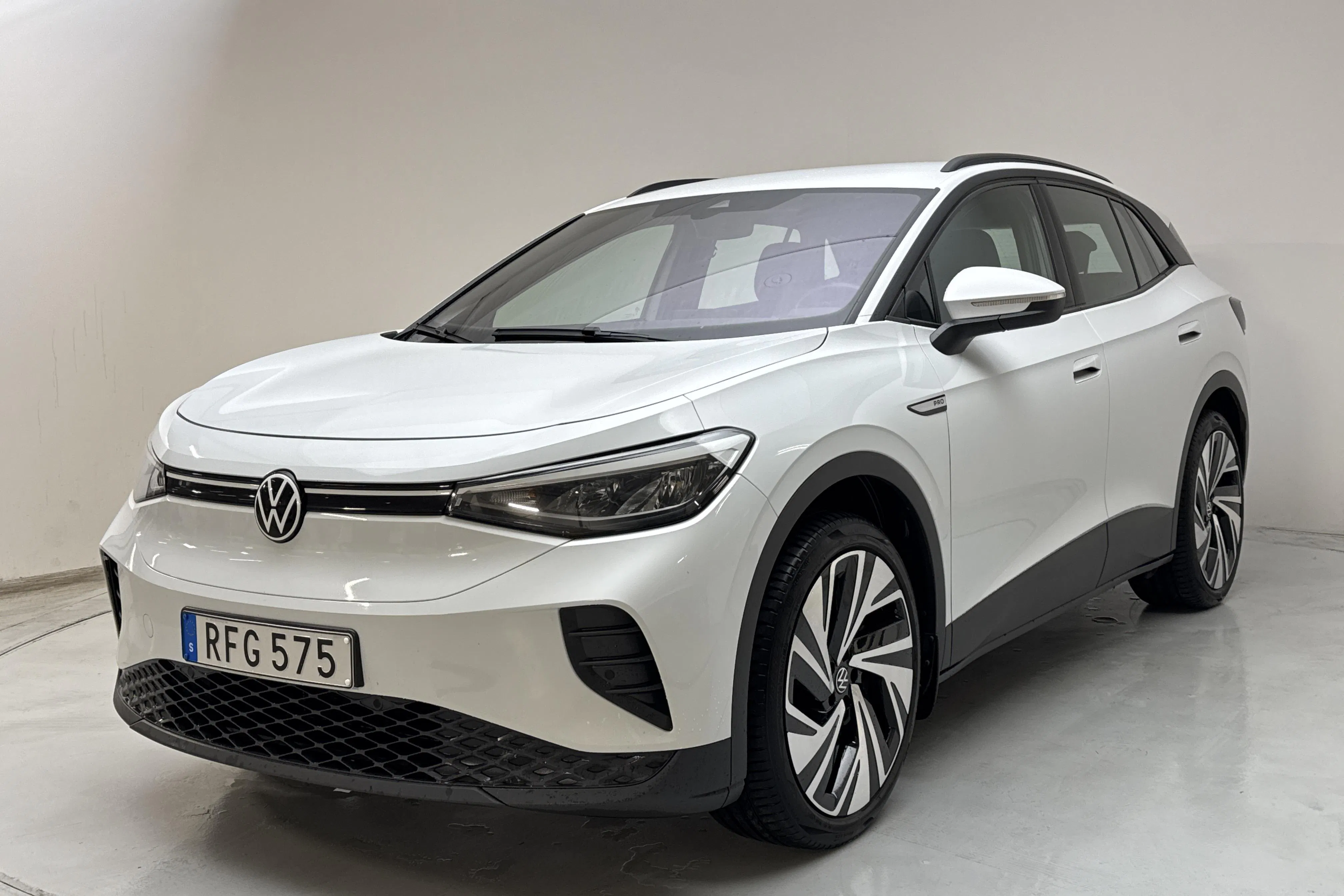 Presentationsfoto 1 av 17: VW ID.4 77kWh (204hk) - 10 413 mil - Automat - vit - 2023