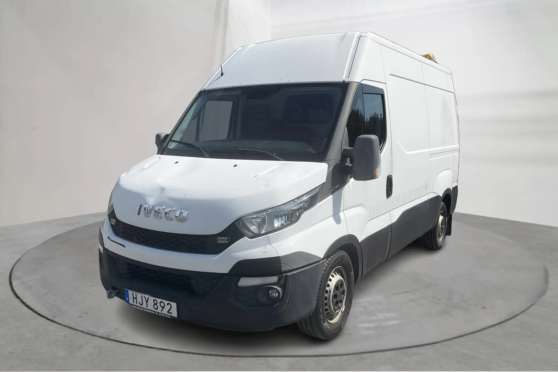 Presentation photo 1 of 13: Iveco Daily 35 2.3 (126hk) - 173 750 km - Manual - white - 2015