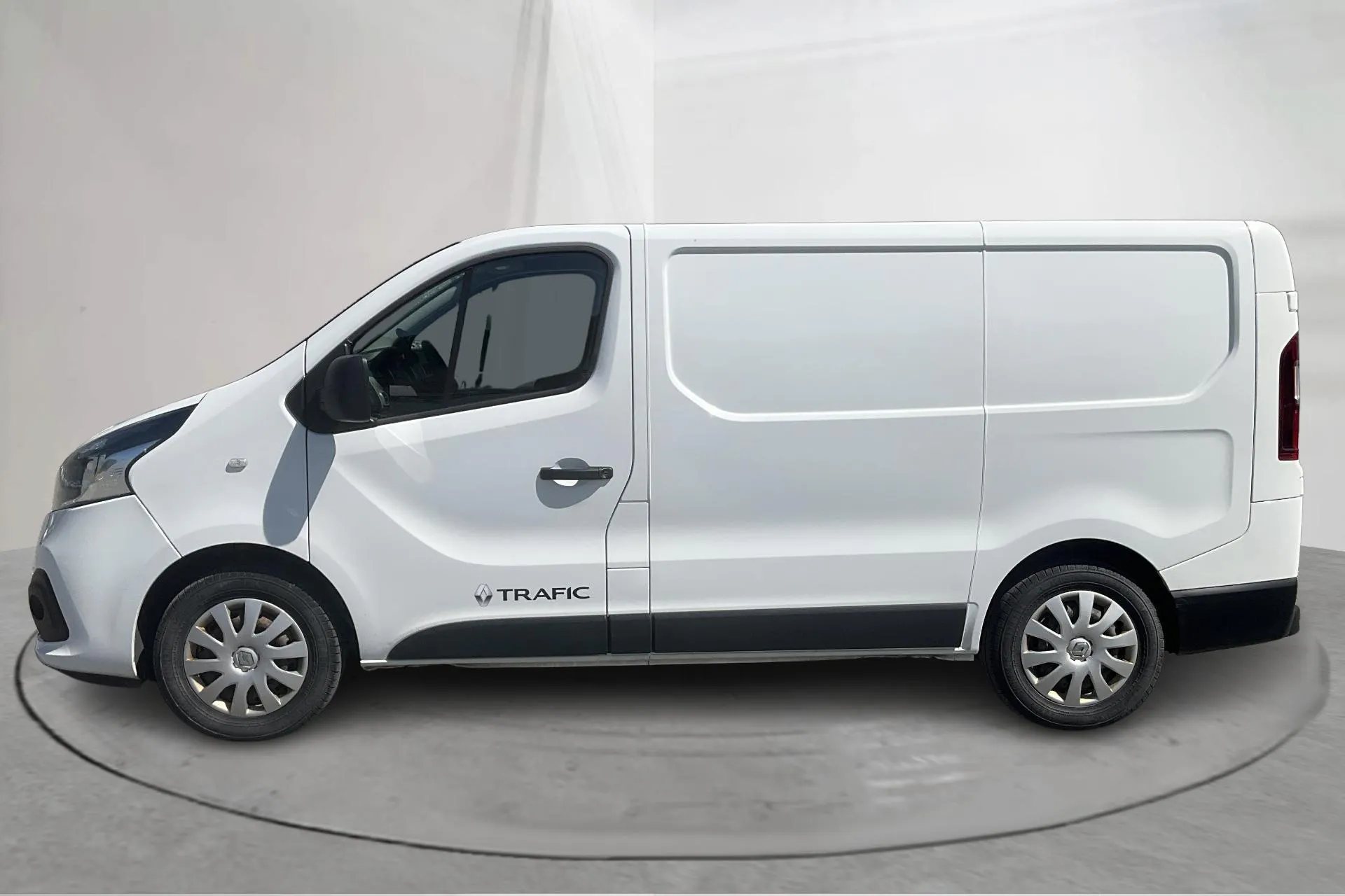 Presentation photo 2 of 13: Renault Trafic 1.6 dCi Skåp (125hk) - 149 820 km - Manual - white - 2019