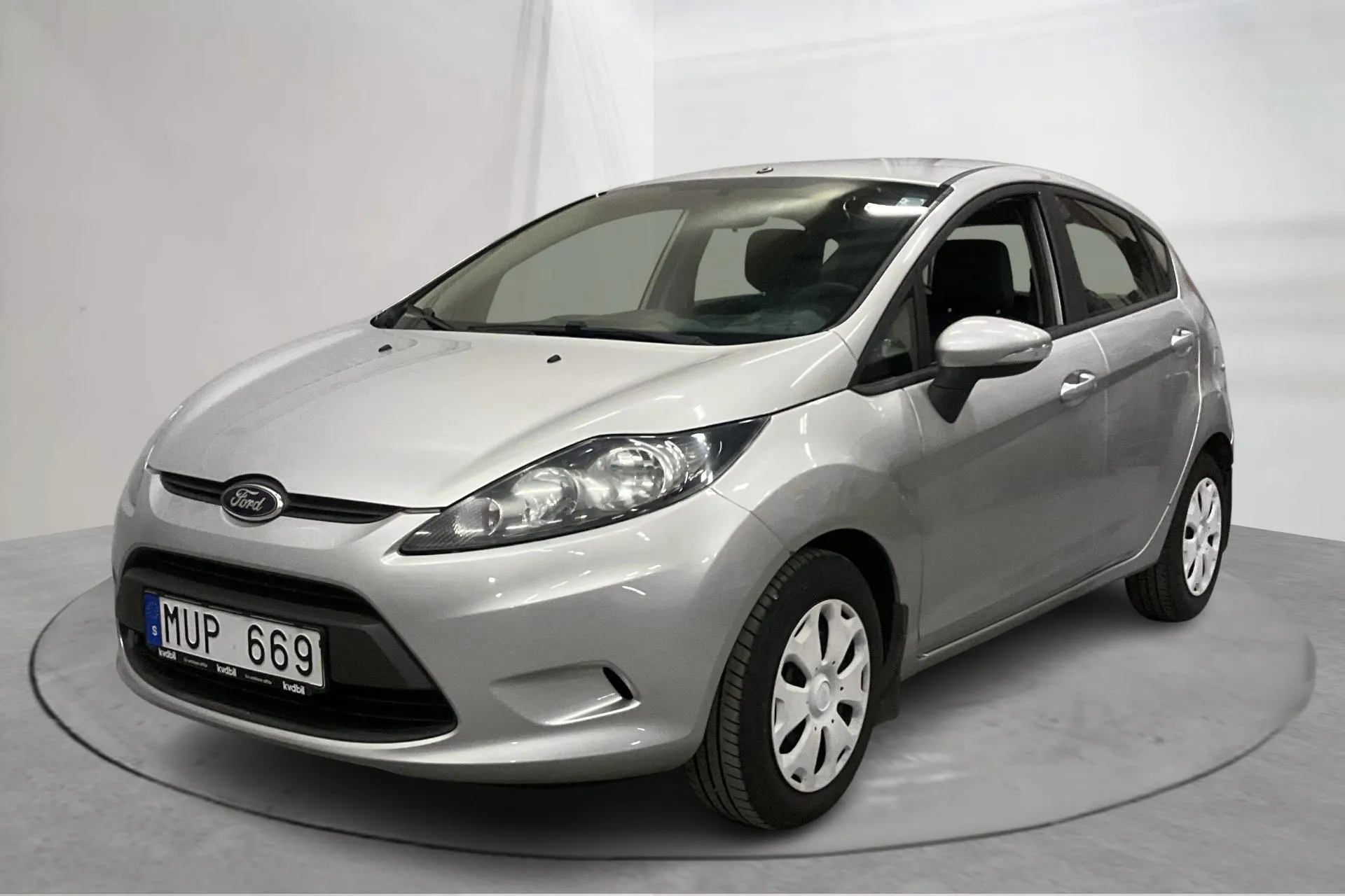 Presentationsfoto 1 av 12: Ford Fiesta 1.6 TDCi 5dr (95hk) - 10 350 mil - Manuell - grå - 2012