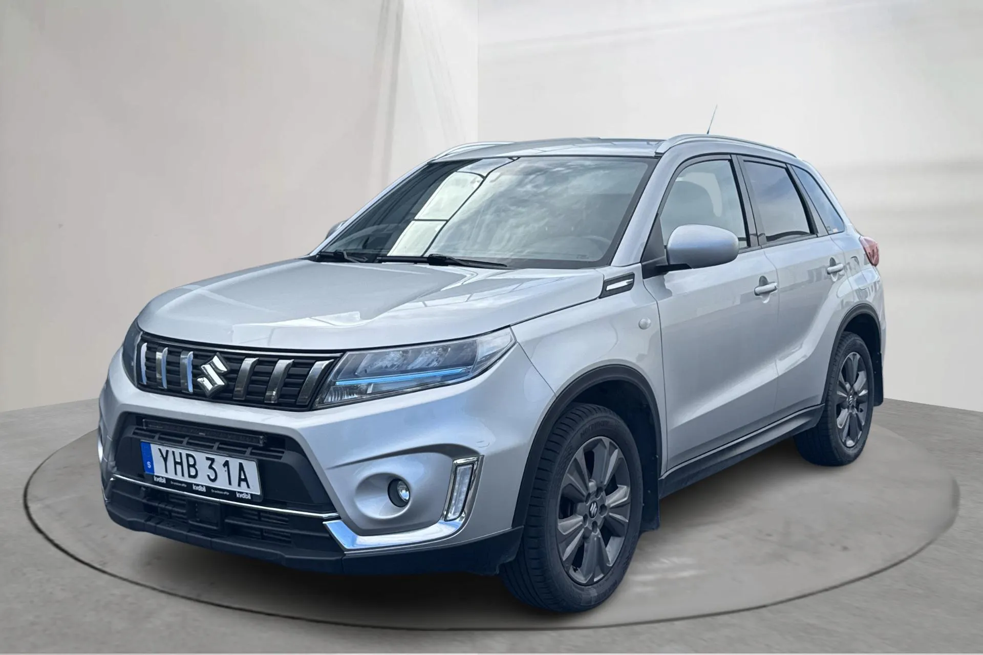 Presentation photo 1 of 14: Suzuki Vitara 1.4T Boosterjet Hybrid Allgrip 4x4 (129hk) - 250 820 km - Automatic - gray - 2021