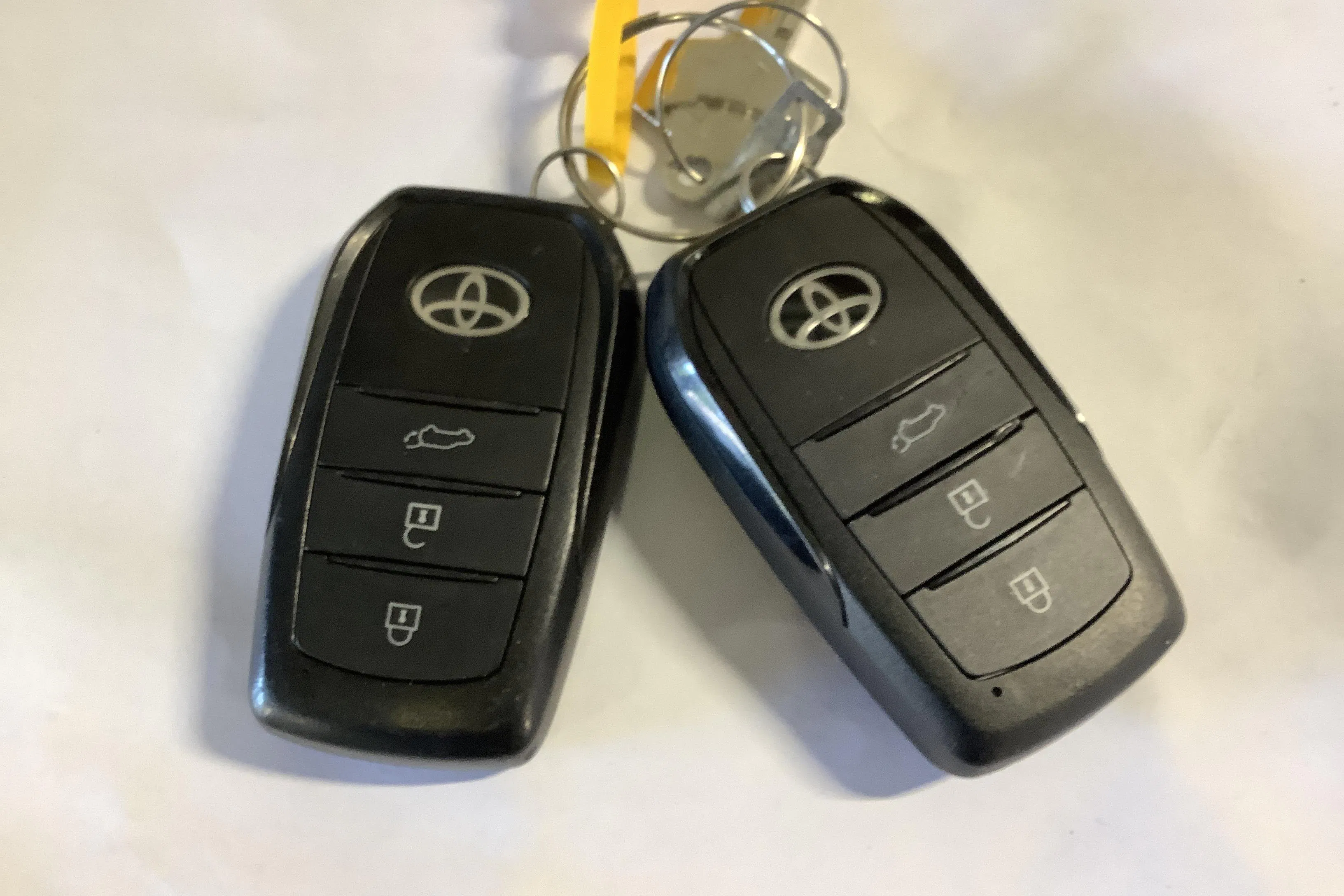 Presentationsfoto 16 av 16: Toyota RAV4 2.5 HSD AWD (222hk) - 9 167 mil - Automat - silver - 2024