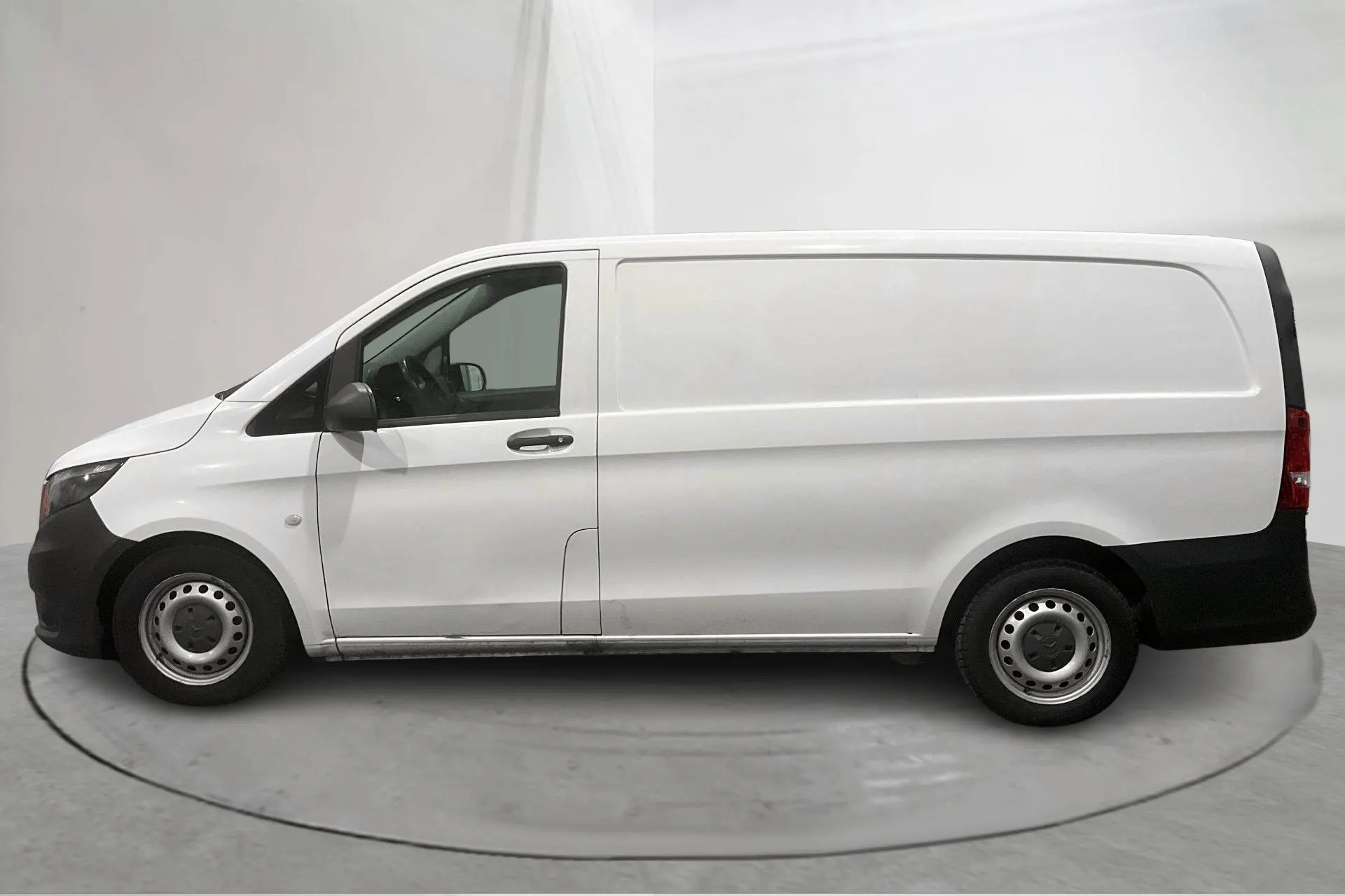 Presentation photo 2 of 14: Mercedes Vito 109 CDI W640 (88hk) - 197 610 km - Manual - white - 2018