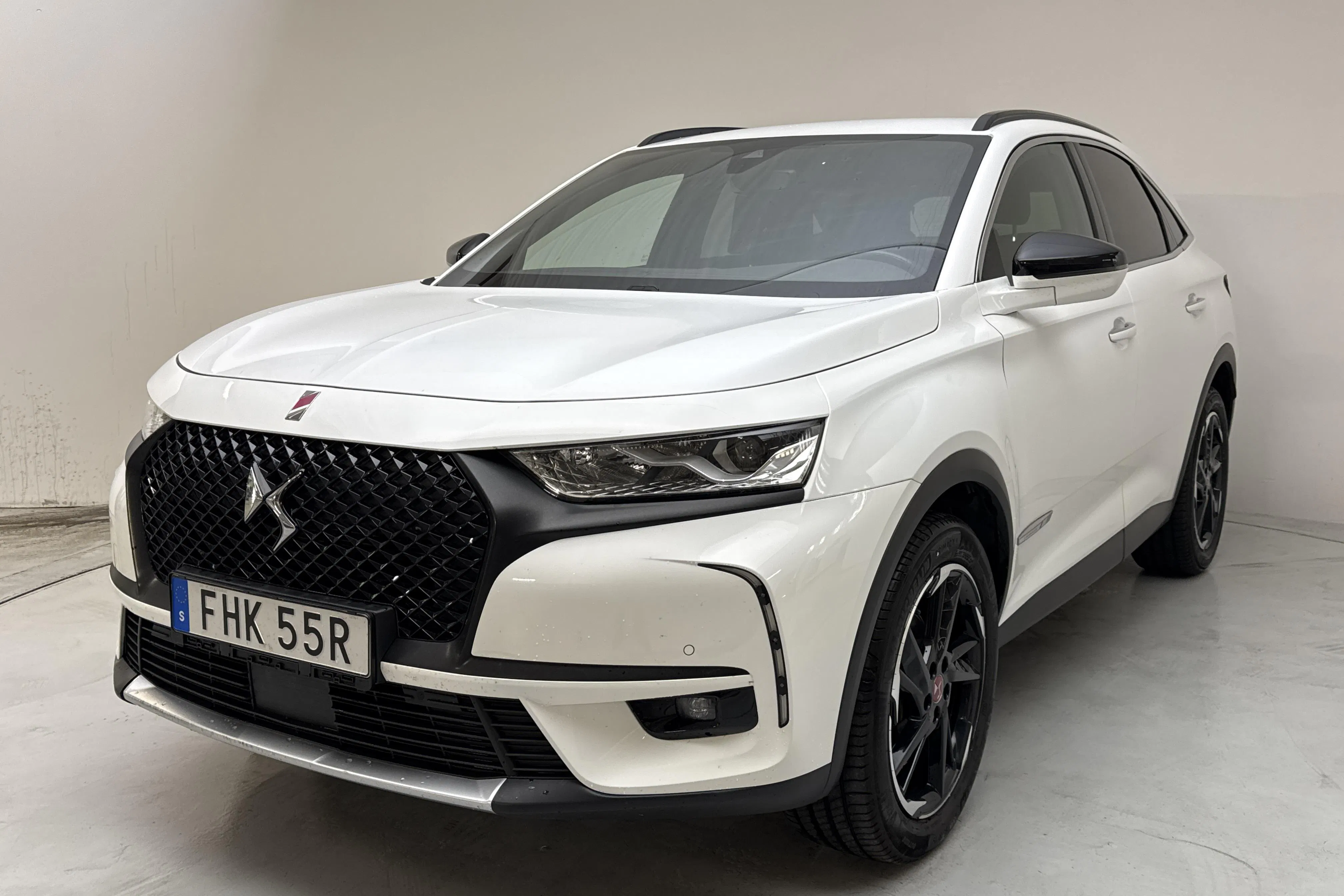 Presentationsfoto 1 av 15: DS DS7 Crossback PureTech (180hk) - 8 608 mil - Automat - vit - 2023