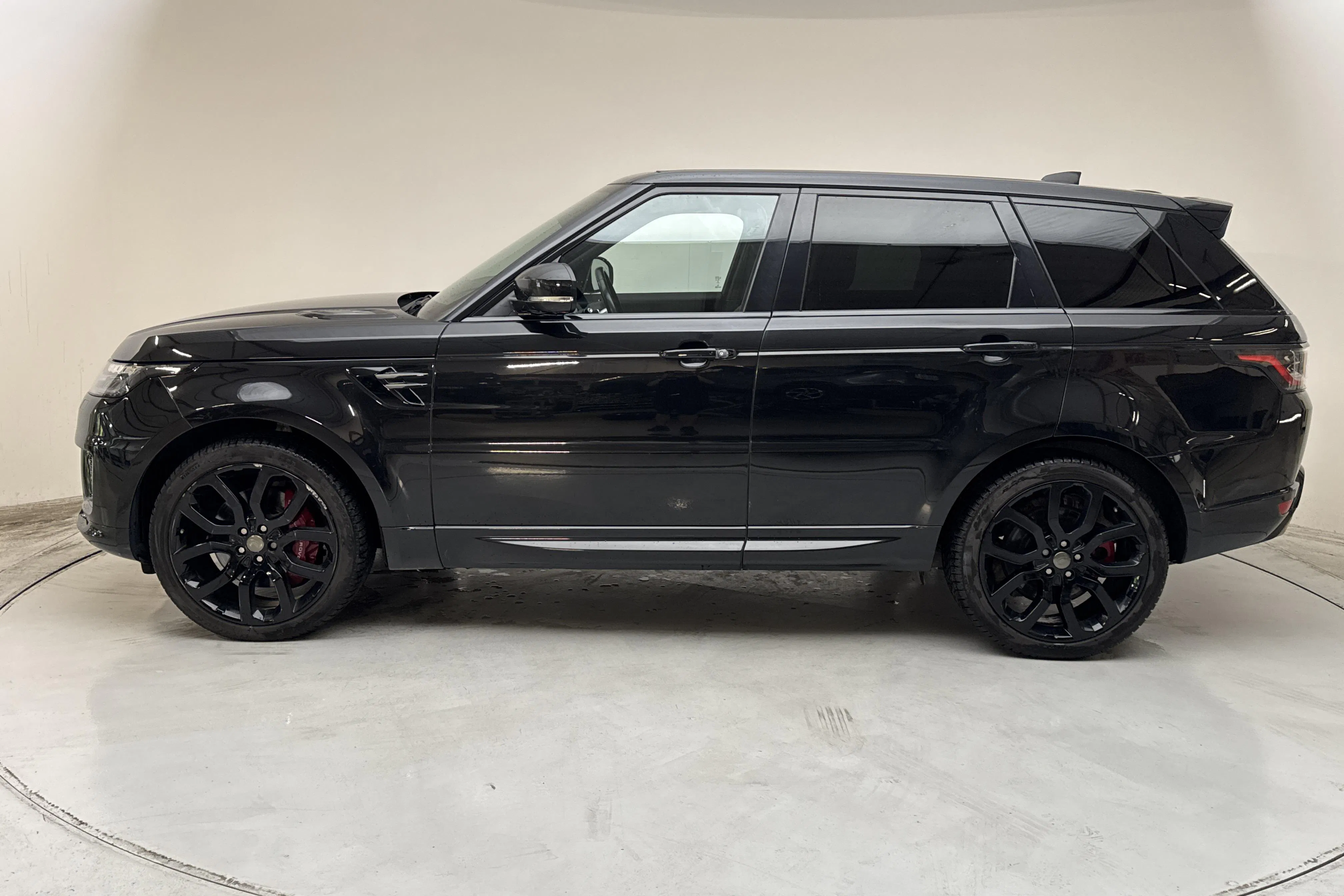 Presentationsfoto 2 av 15: Land Rover Range Rover Sport P525 (525hk) - 13 982 mil - Automat - svart - 2018
