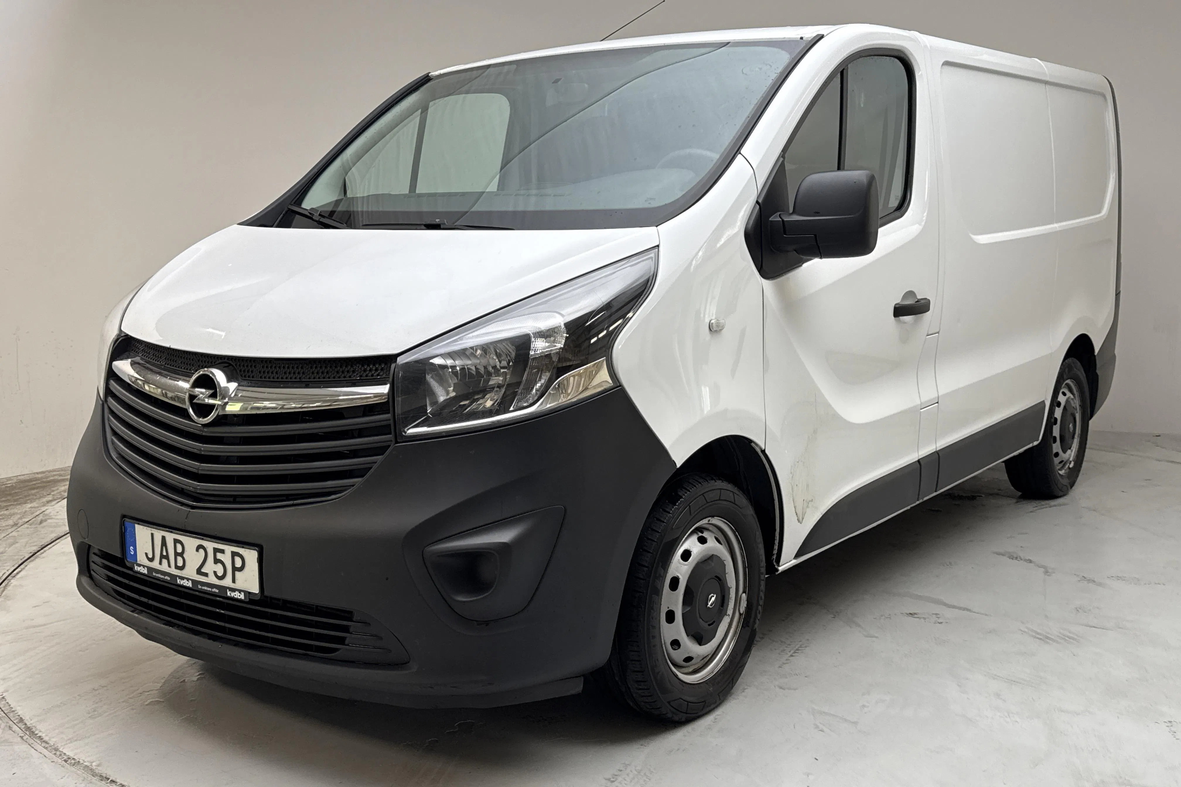 Presentationsfoto 1 av 12: Opel Vivaro 1.6 BITURBO (125hk) - 21 029 mil - Manuell - vit - 2017