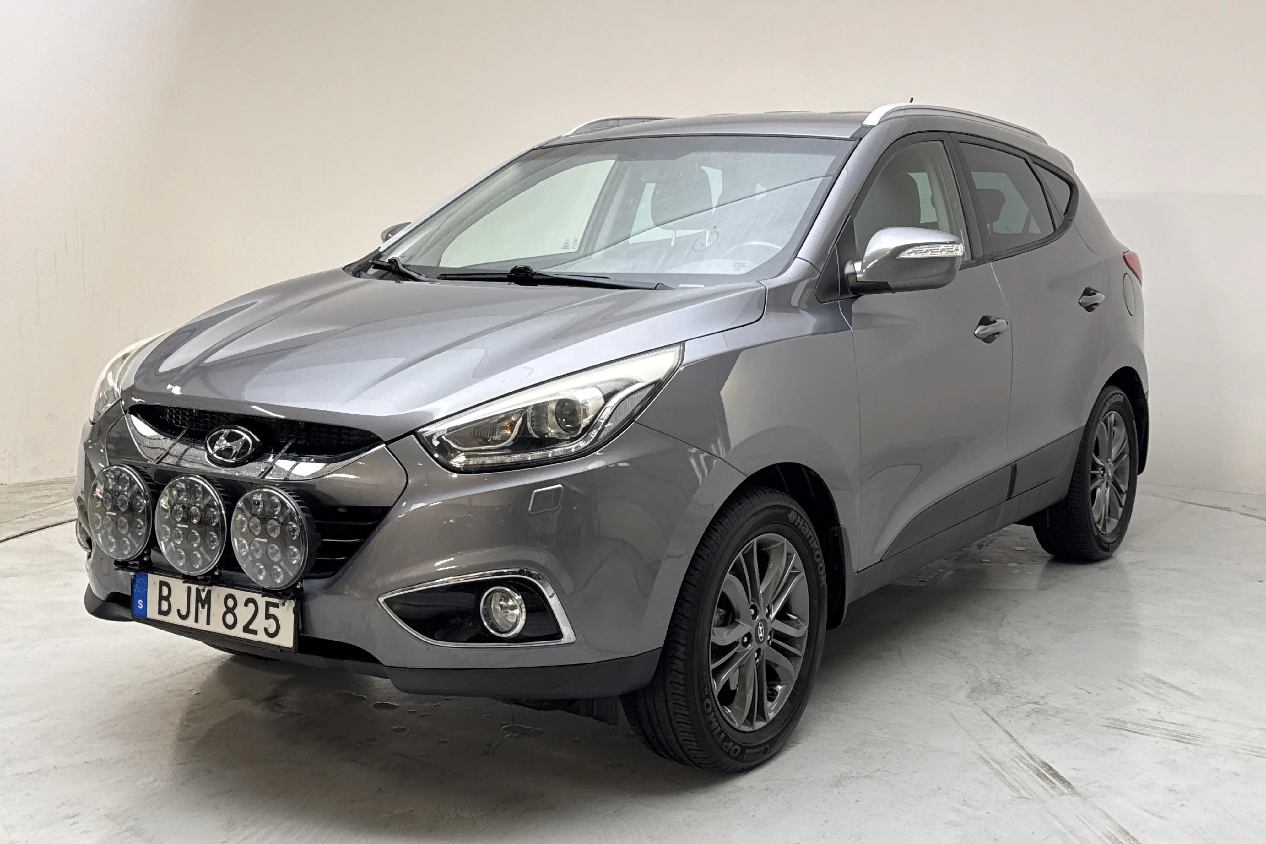 Presentation photo 1 of 16: Hyundai iX35 1.7 CRDi 2WD (115hk) - 72 500 km - Manual - gray - 2014