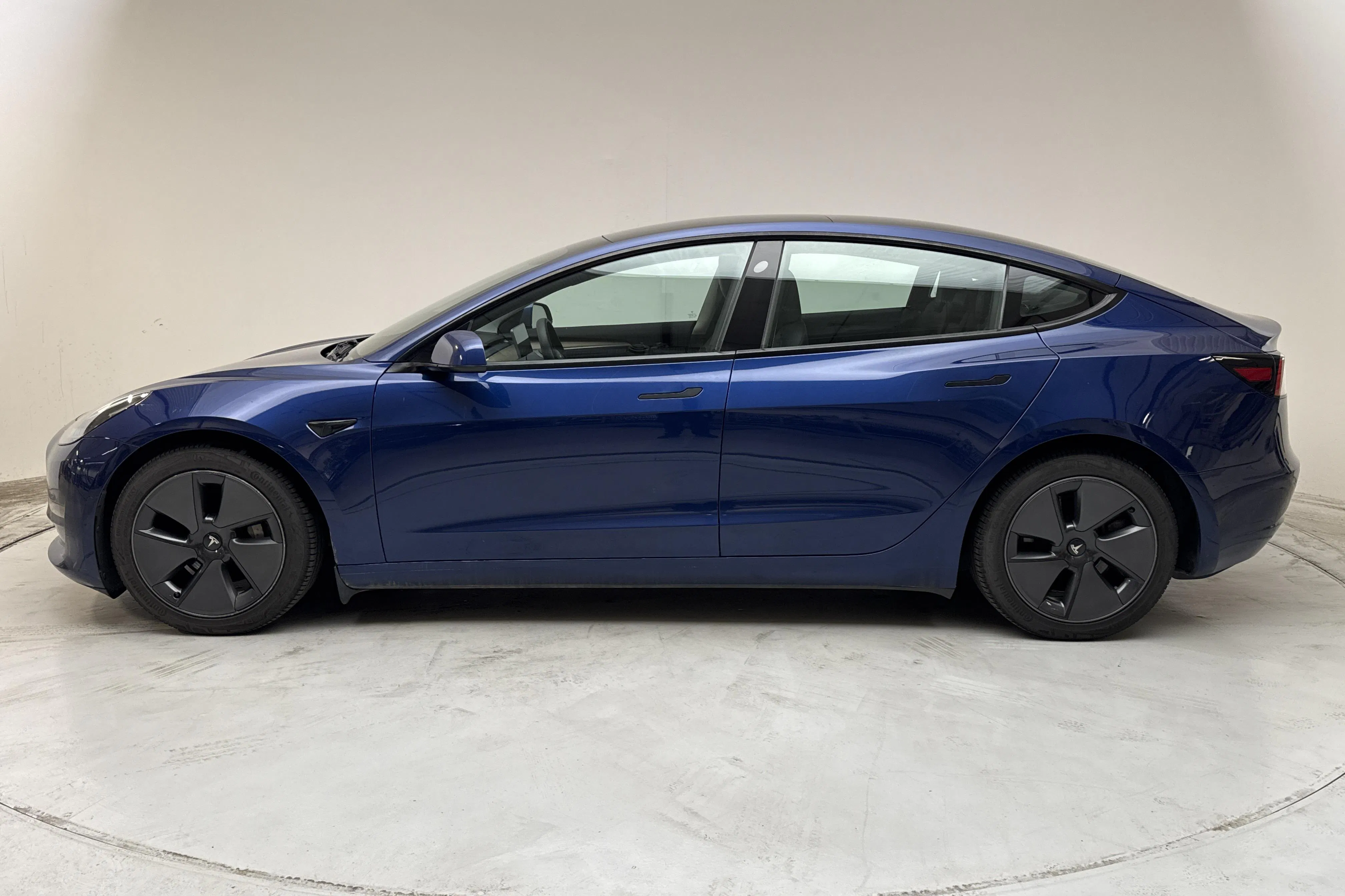 Presentation photo 2 of 19: Tesla Model 3 Long Range Dual Motor AWD - 133 060 km - Automatic - blue - 2021