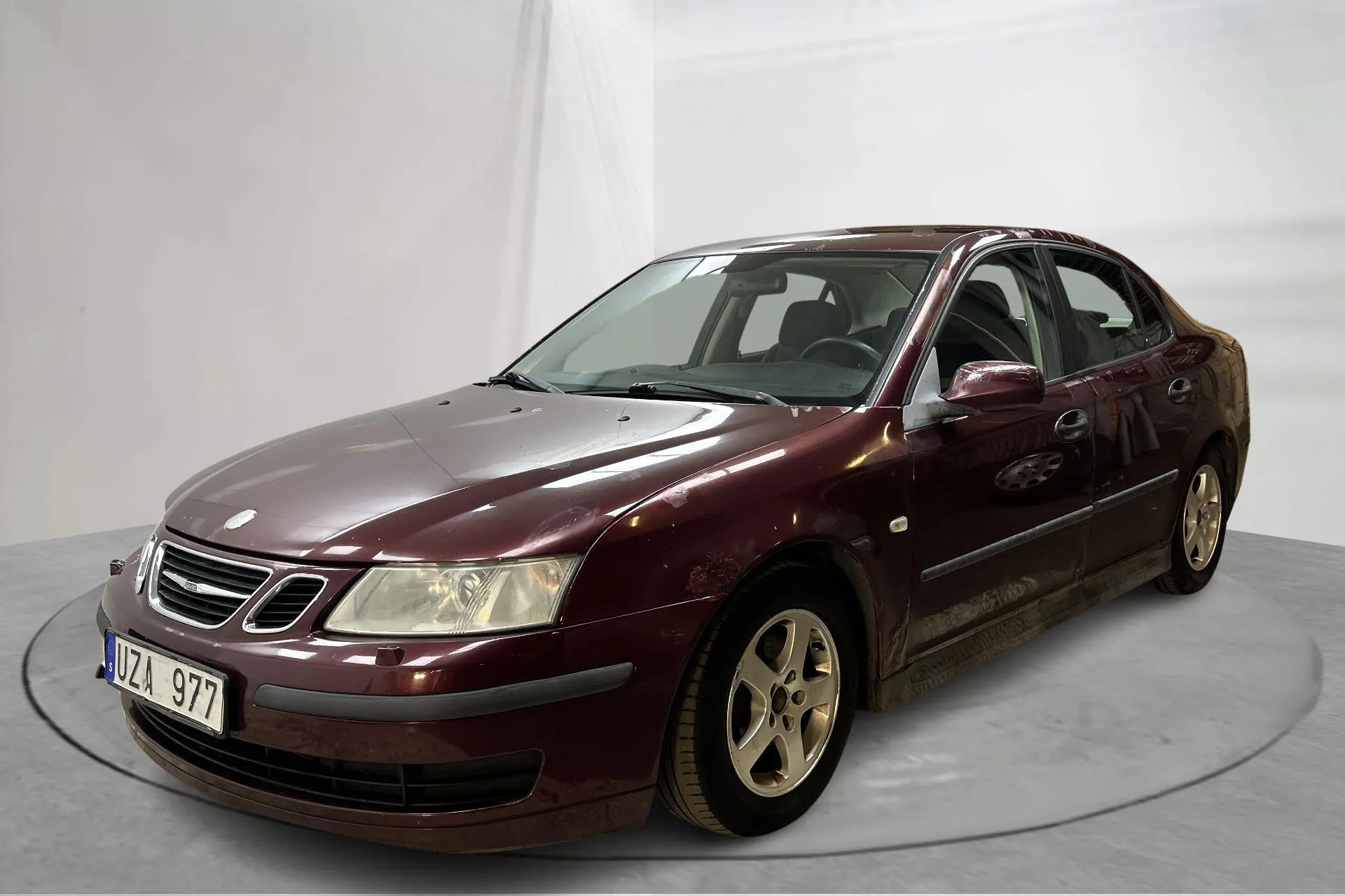 Presentationsfoto 1 av 13: Saab 9-3 1.8t SportSedan (150hk) - 26 006 mil - Manuell - Mörkröd - 2004