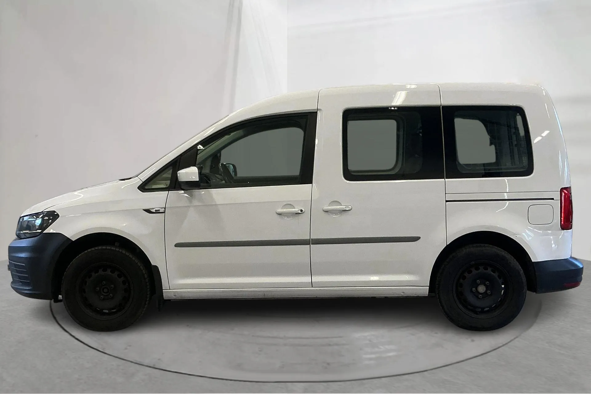 Presentationsfoto 2 av 16: VW Caddy Combi 2.0 TDI  (102hk) - 20 298 mil - Manuell - vit - 2020
