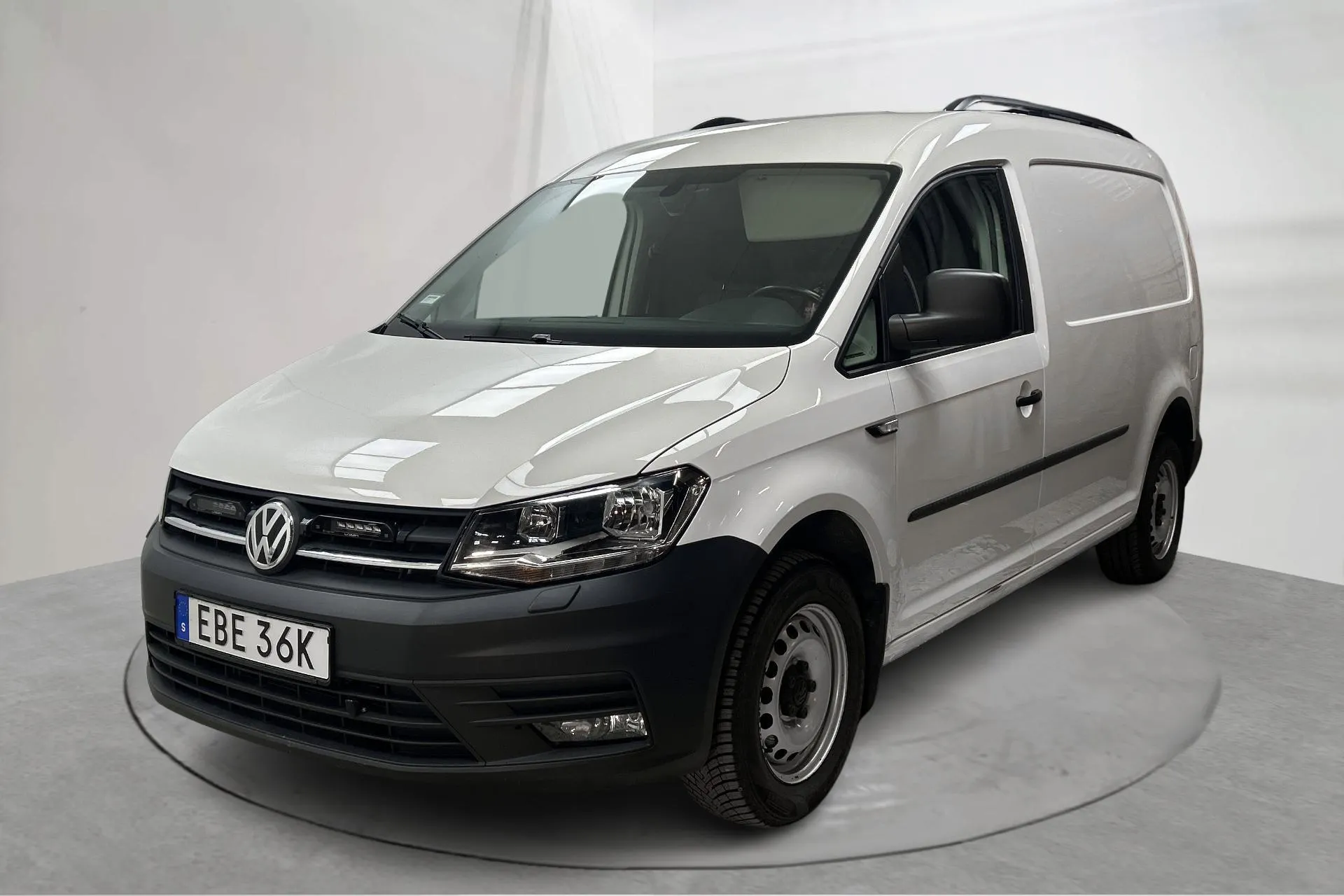 Presentation photo 1 of 13: VW Caddy 2.0 TDI Maxi Skåp 4MOTION (122hk) - 4 910 Scandinavian mile - Manual - white - 2020