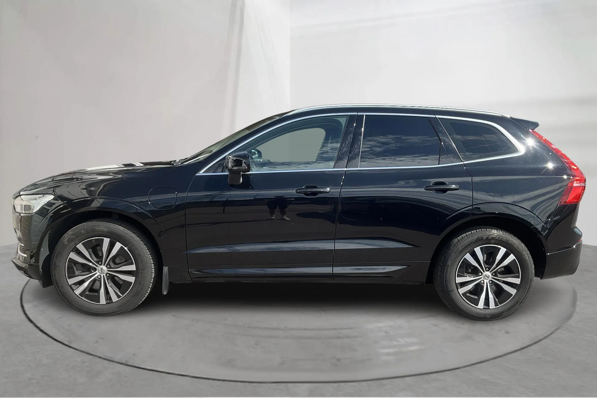 Presentation photo 2 of 17: Volvo XC60 T8 AWD Recharge (390hk) - 153 090 km - Automatic - black - 2020