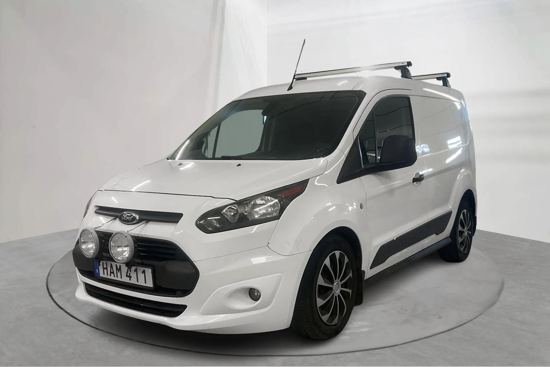 Presentation photo 1 of 19: Ford Transit Connect 1.5 TDCi (120hk) - 122 300 km - Automatic - white - 2016