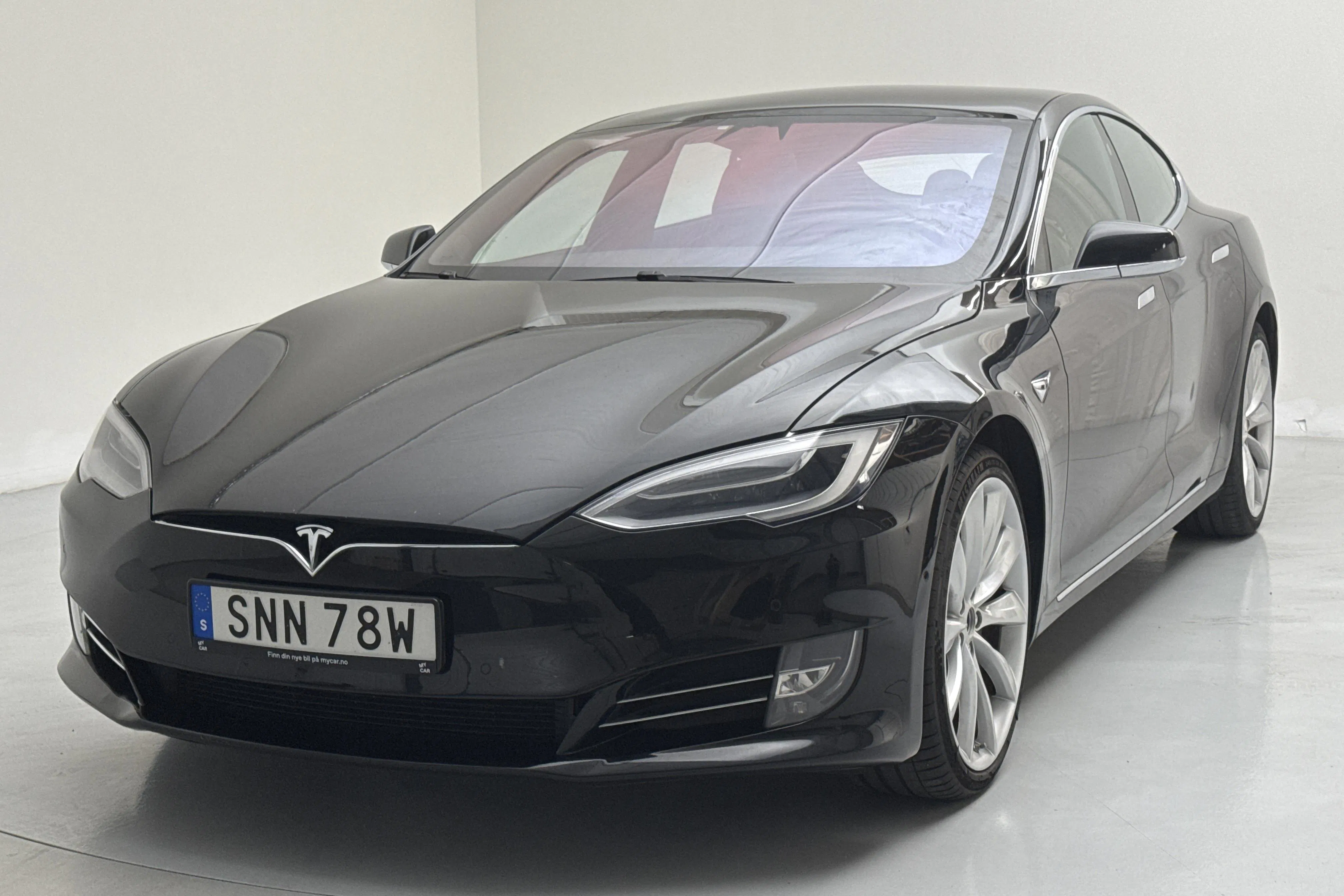 Presentation photo 1 of 19: Tesla Model S 75D - 174 270 km - Automatic - black - 2018