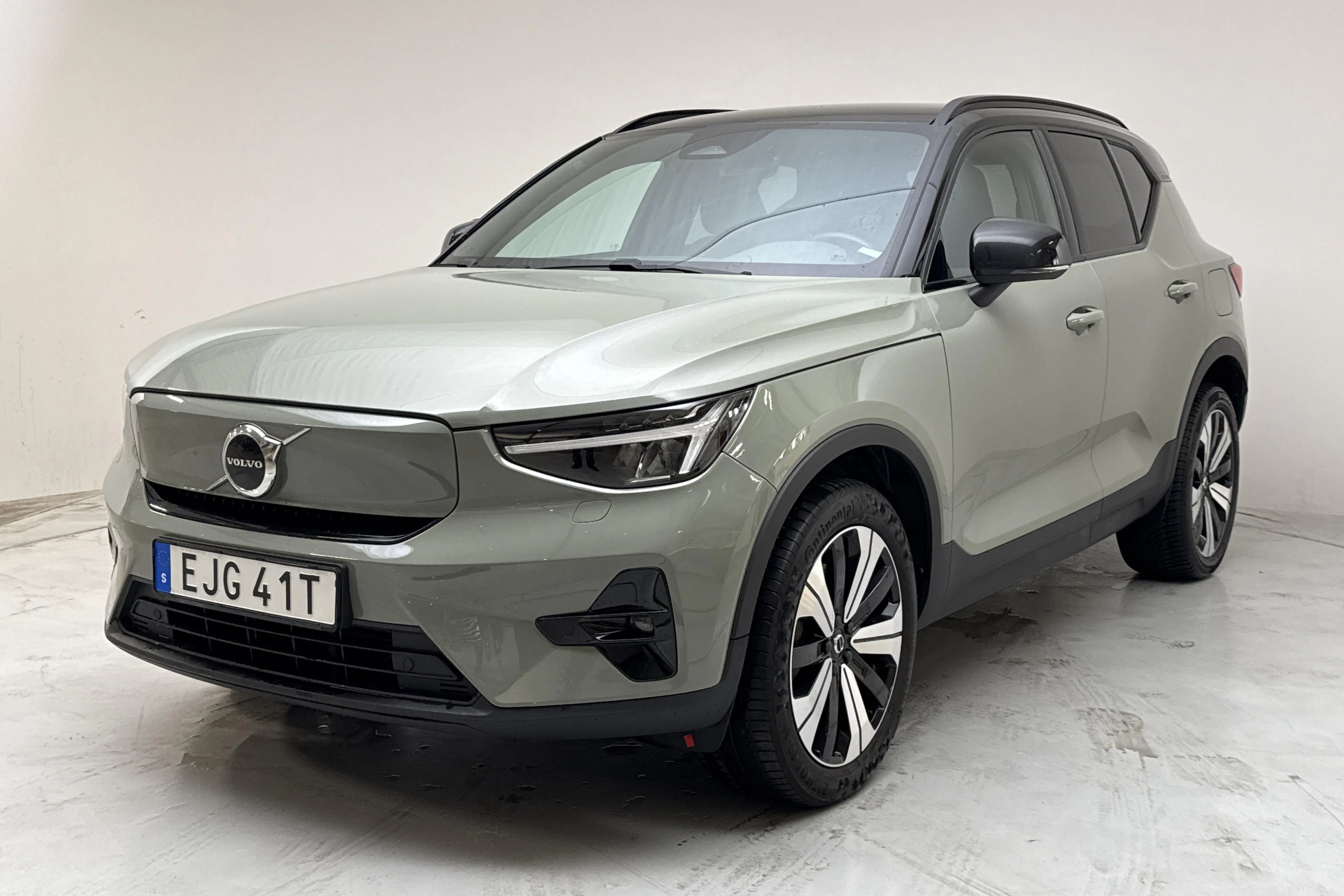 Presentation photo 1 of 18: Volvo XC40 P6 Recharge (231hk) - 145 880 km - Automatic - green - 2023