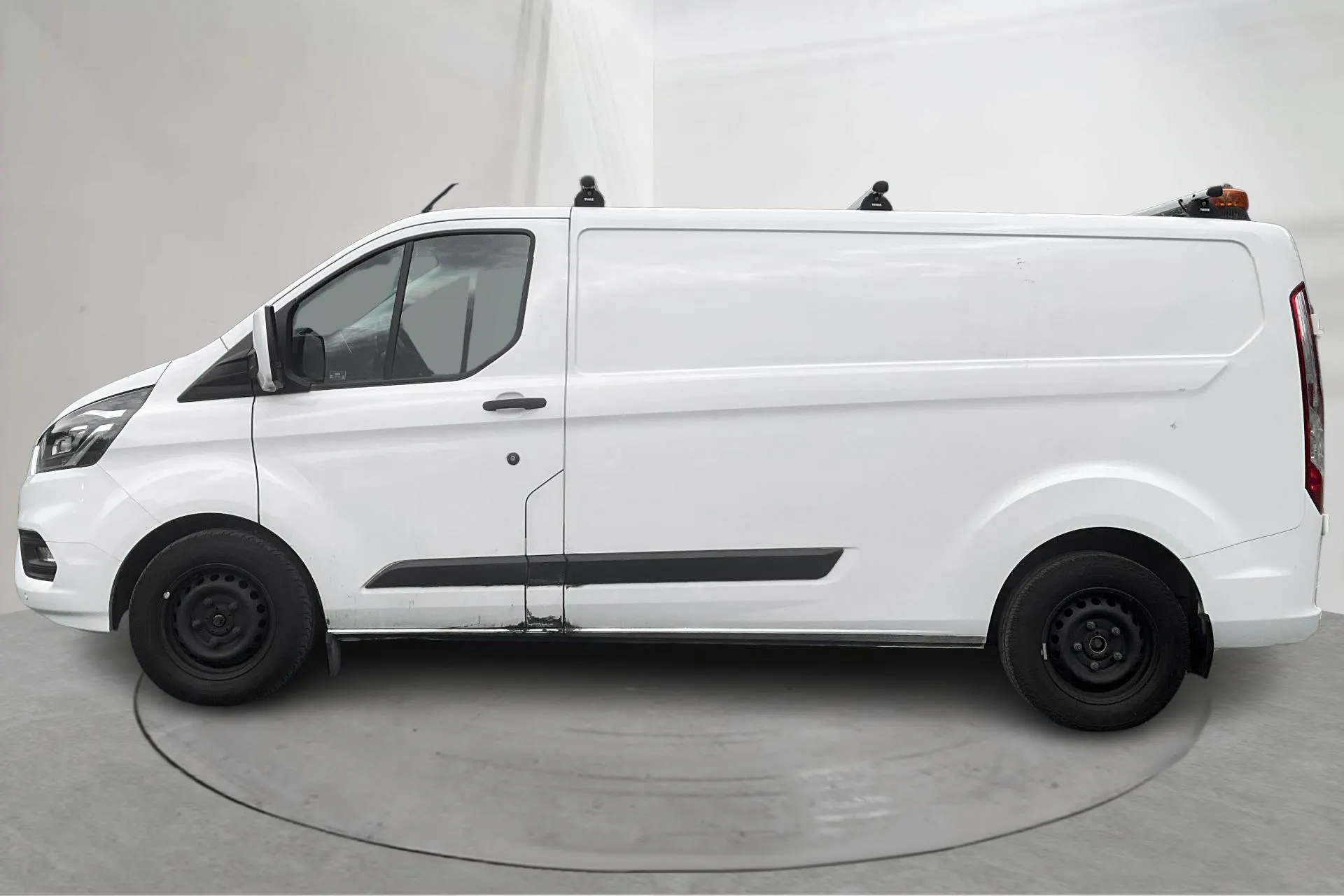 Presentation photo 2 of 19: Ford Transit Custom 300 (130hk) - 88 760 km - Automatic - white - 2018