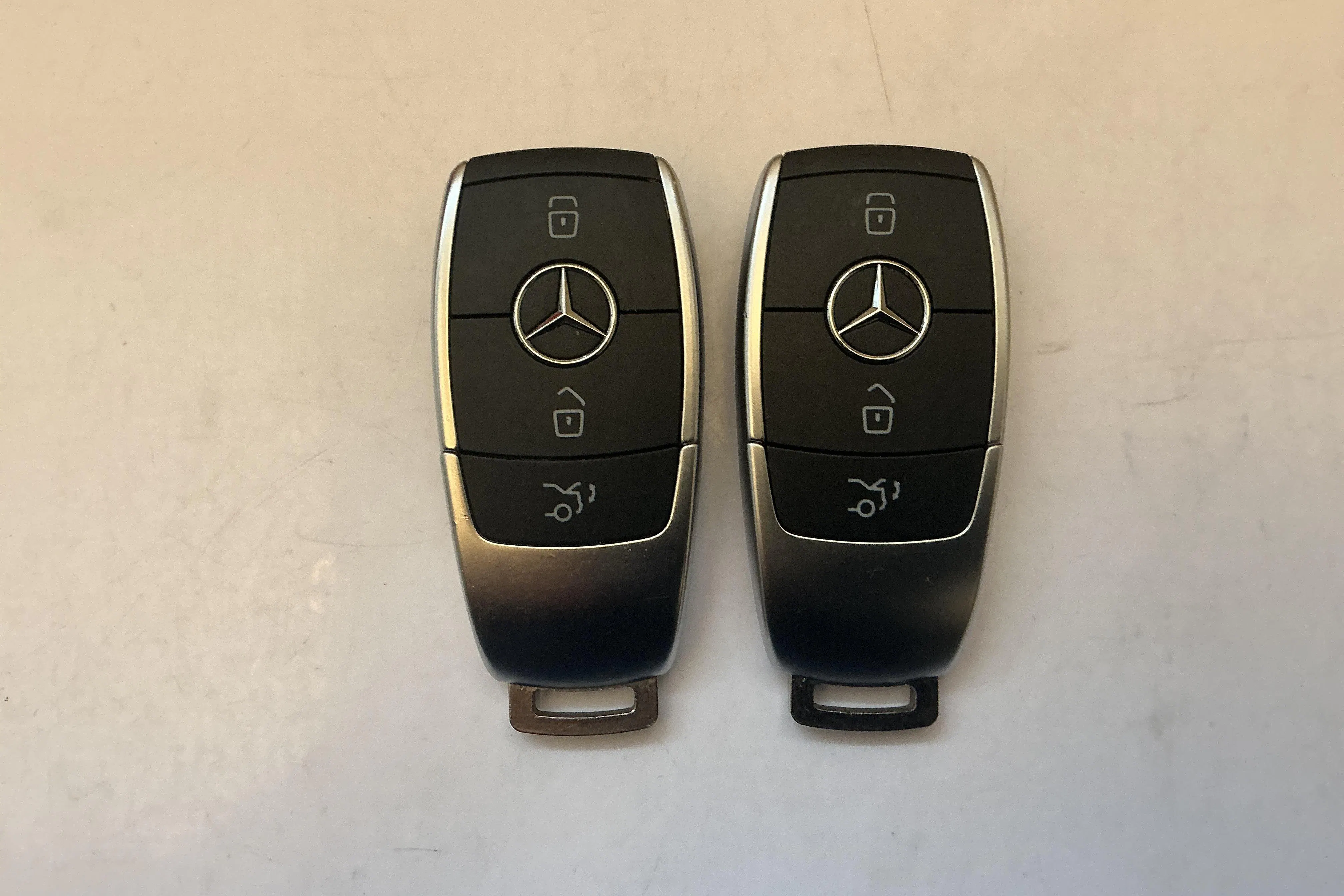 Presentationsfoto 20 av 20: Mercedes C 200 Cabriolet A205 (184hk) - 1 466 mil - Automat - grå - 2020