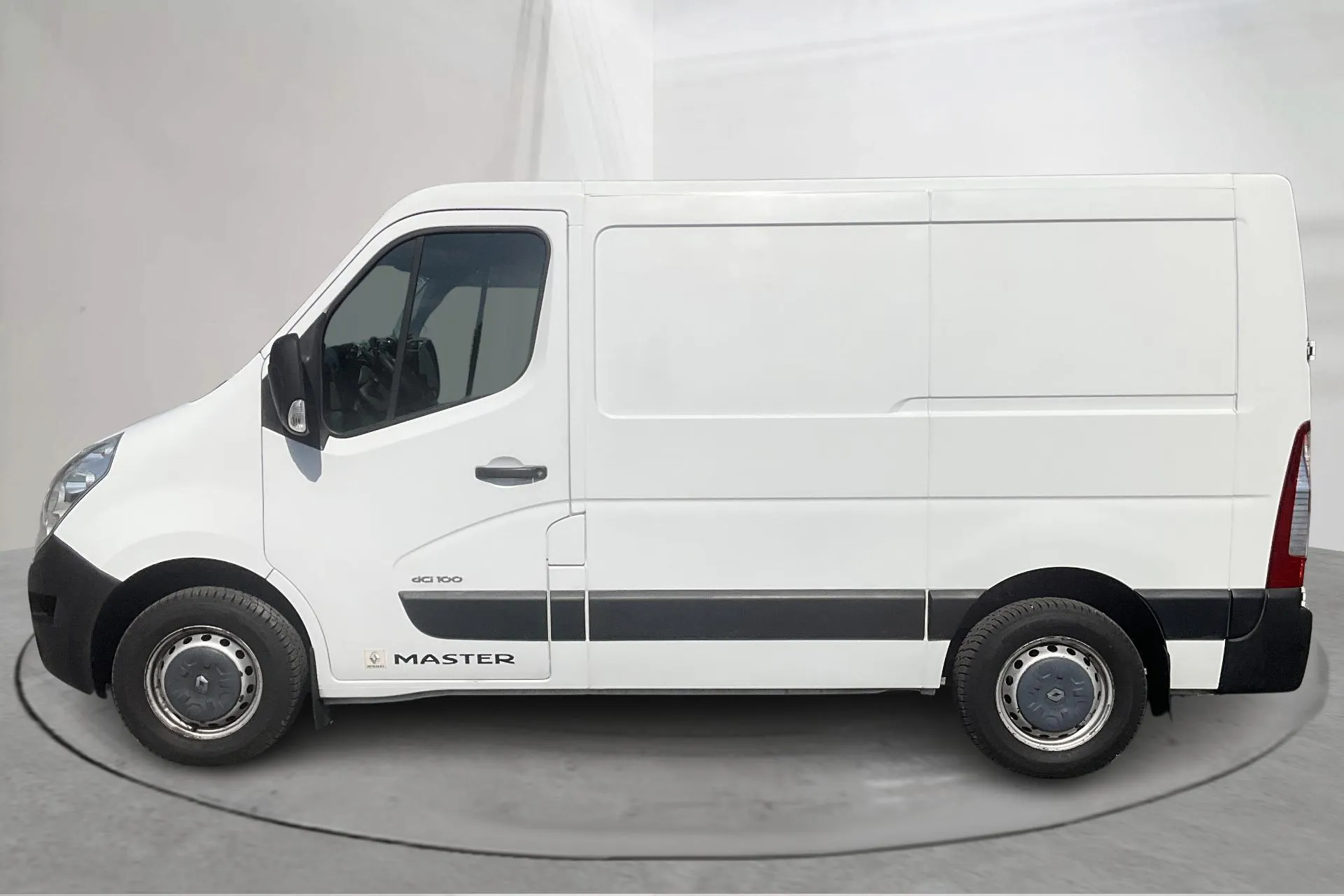 Presentationsfoto 2 av 12: Renault Master 2.3 dCi FAP 2WD (100hk) - 12 477 mil - Manuell - vit - 2012