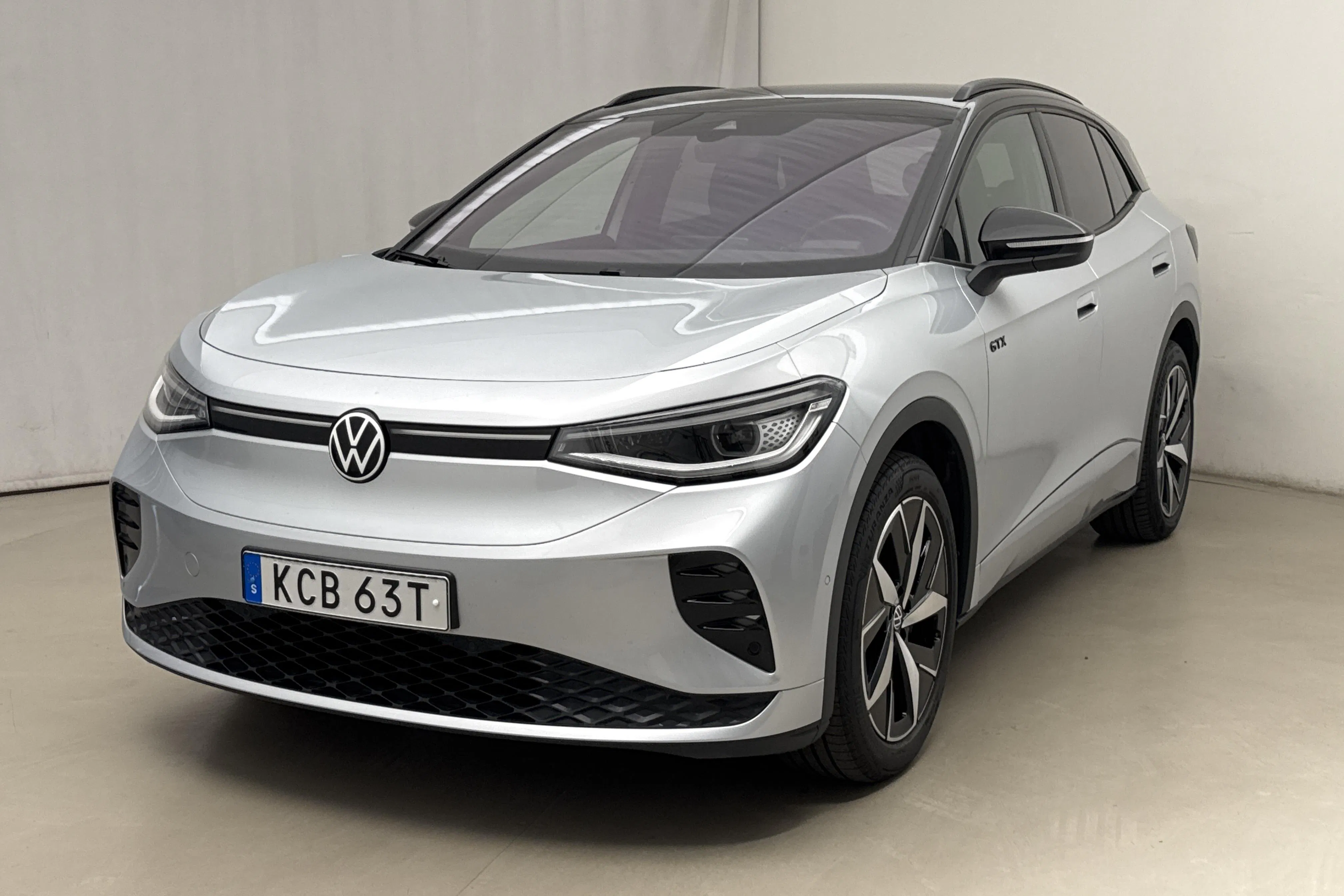 Presentation photo 1 of 19: VW ID.4 GTX 77kWh AWD (299hk) - 123 260 km - Automatic - silver - 2023