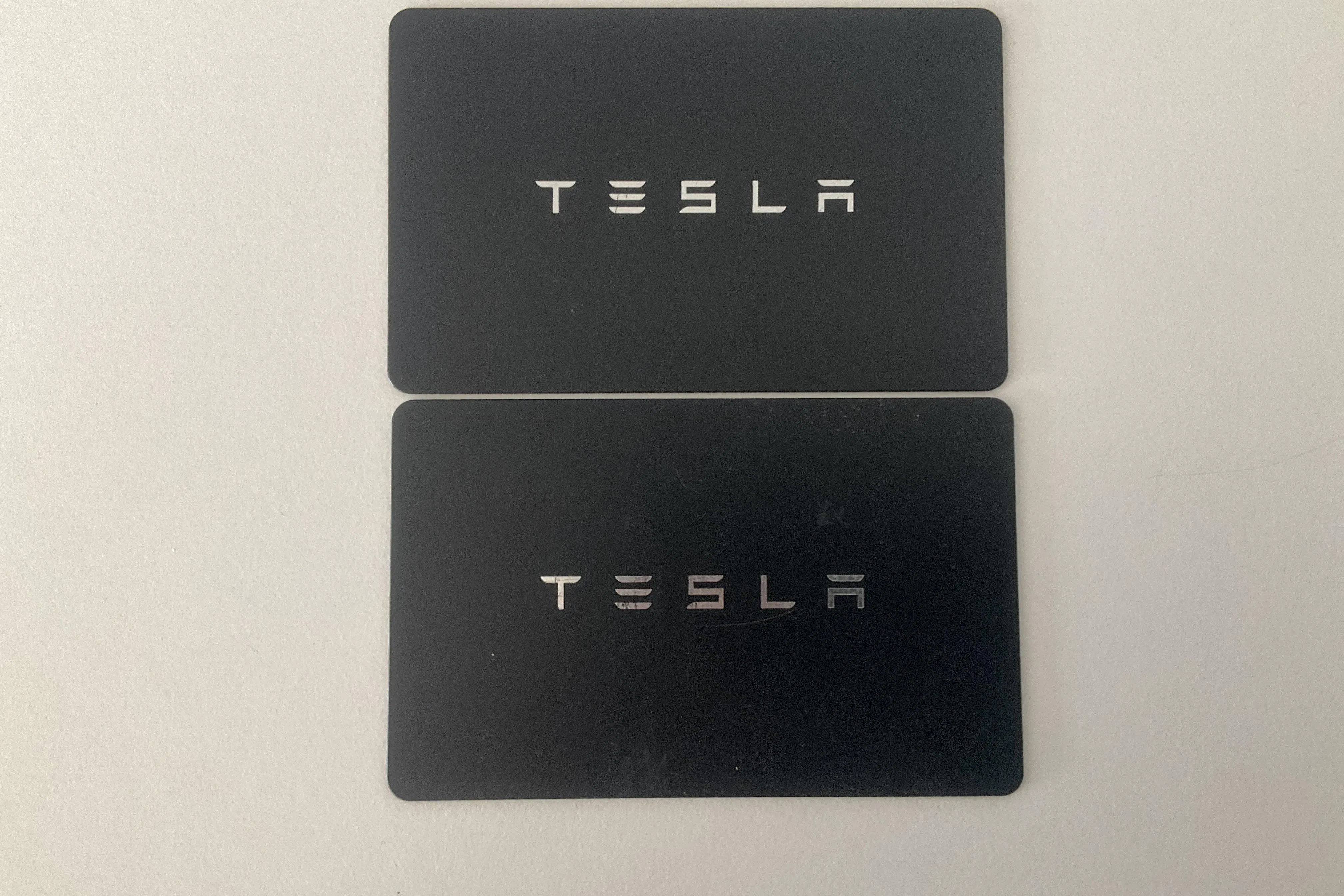Presentation photo 24 of 24: Tesla Model Y Long Range Dual Motor AWD - 60 960 km - Automatic - gray - 2024