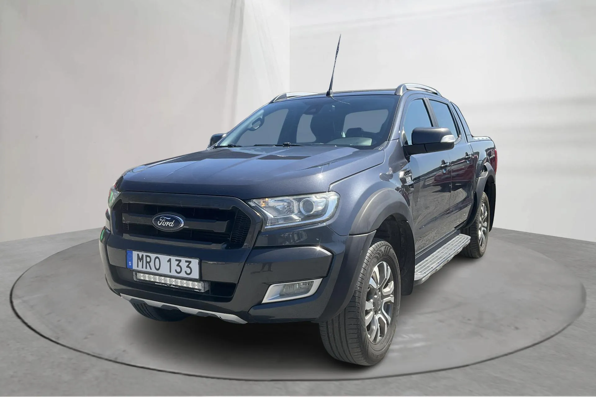 Presentation photo 1 of 13: Ford Ranger 3.2 TDCi 4WD (200hk) - 270 290 km - Automatic - gray - 2017