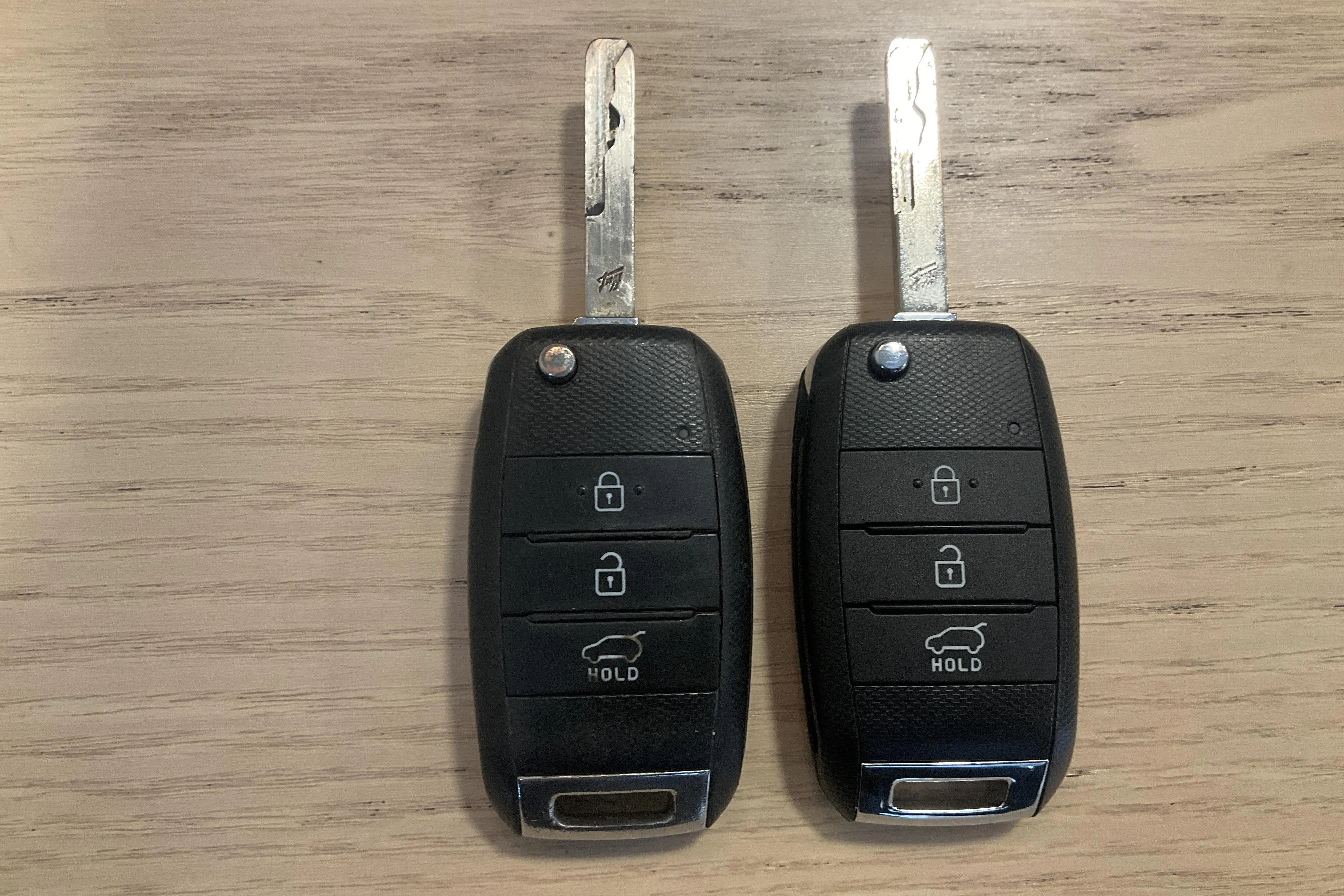 Presentation photo 12 of 12: KIA Venga 1.6 (126hk) - 72 650 km - Automatic - gray - 2018