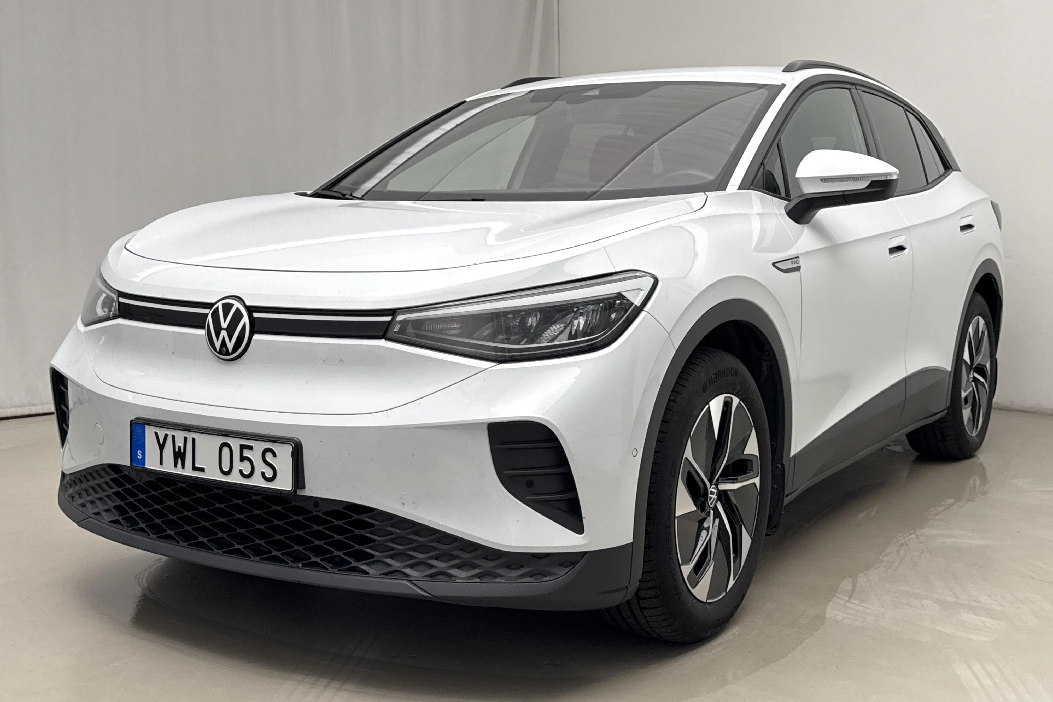Presentationsfoto 1 av 22: VW ID.4 77kWh (204hk) - 8 291 mil - Automat - vit - 2023